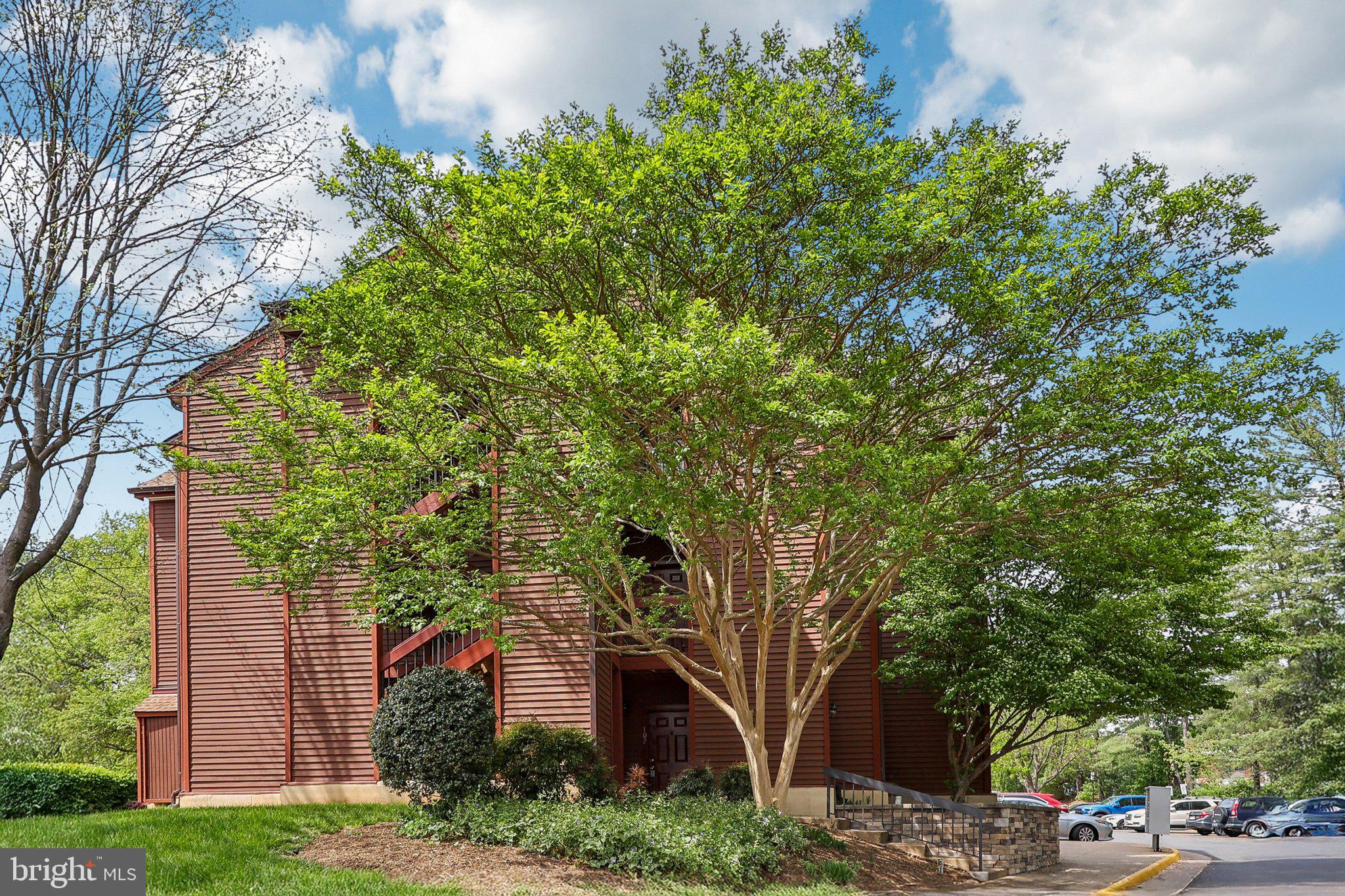 LEE OAKS - Residential