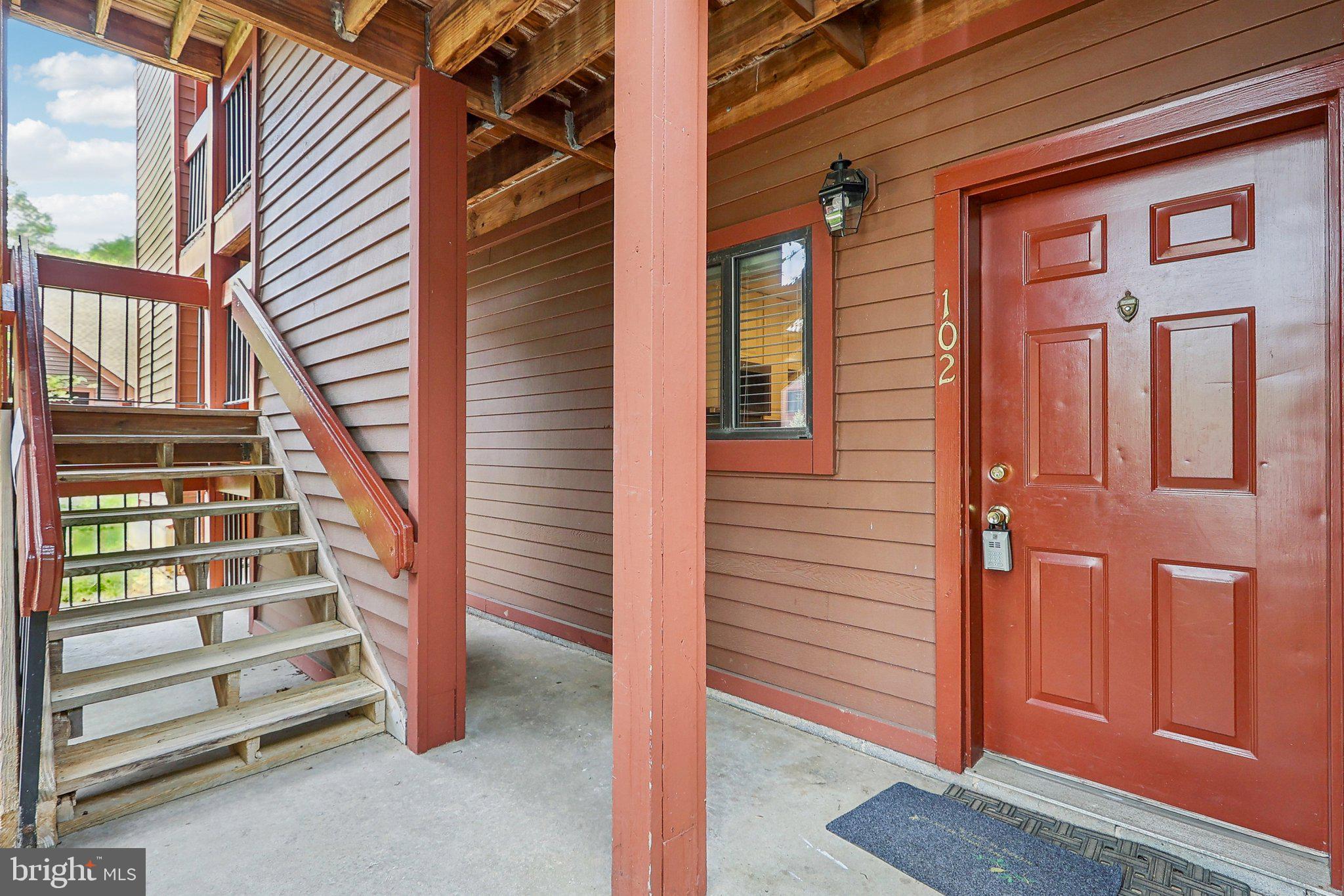 LEE OAKS - Residential