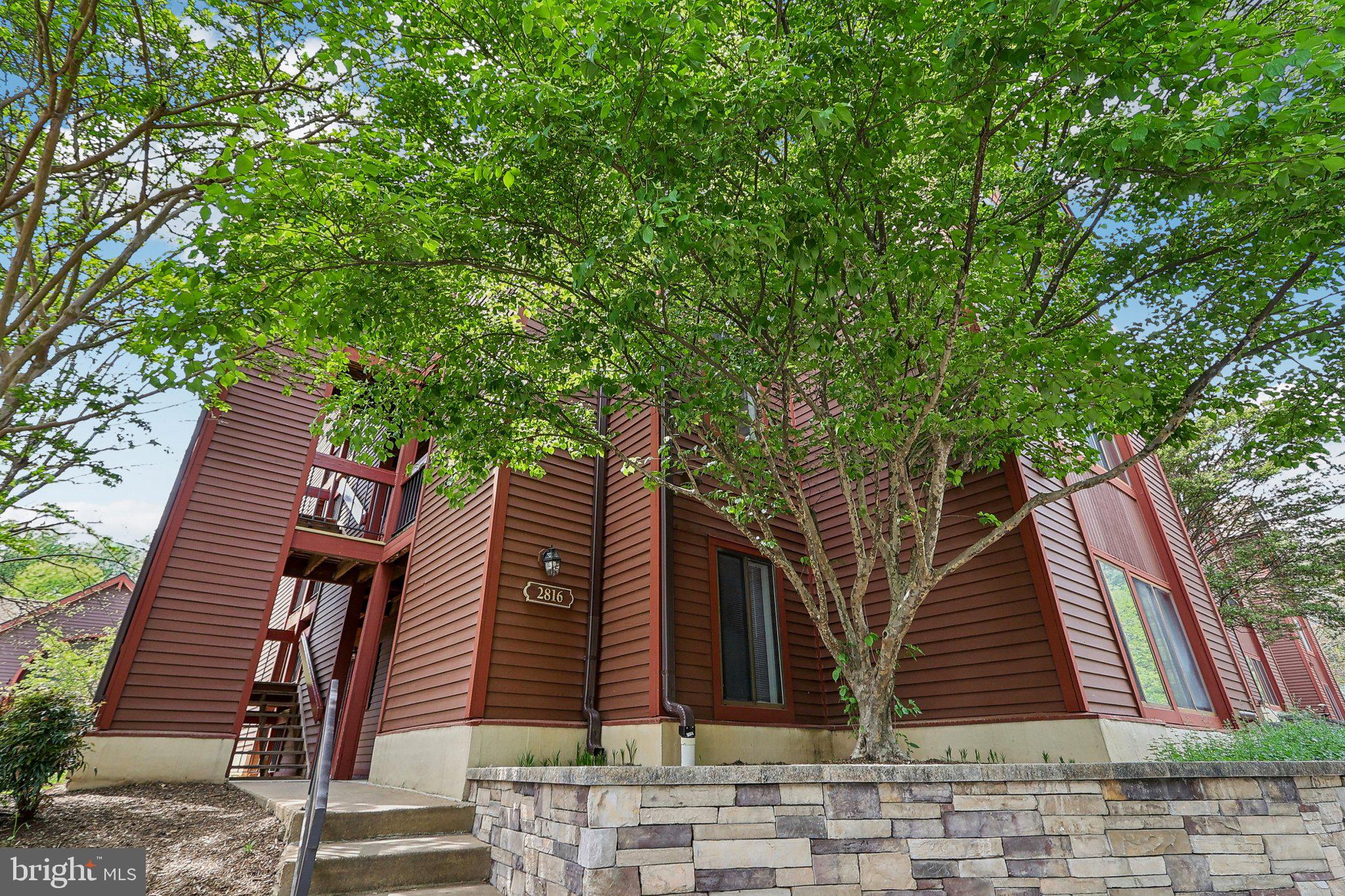 LEE OAKS - Residential