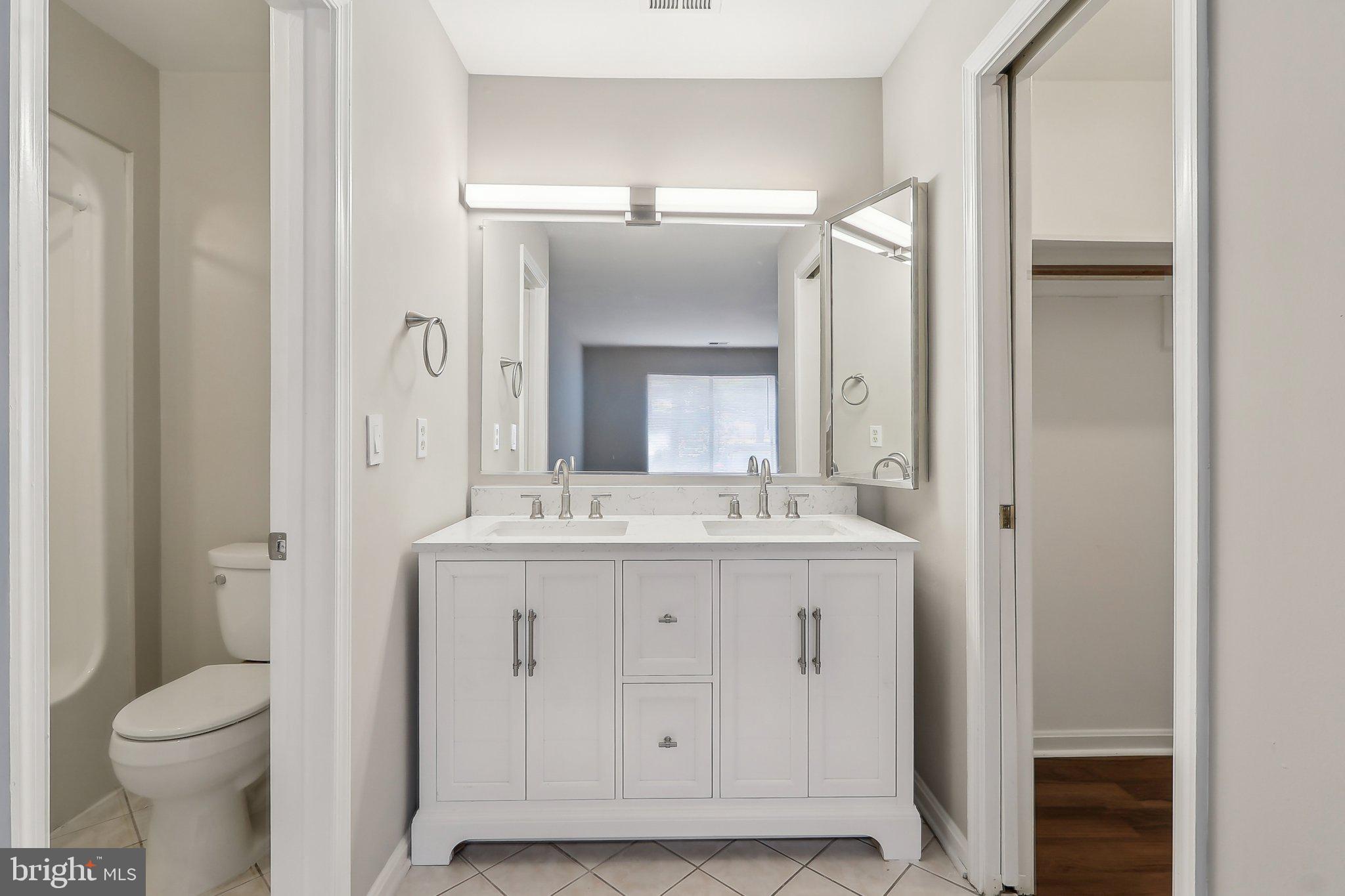 LEE OAKS - Residential