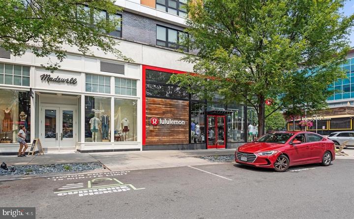 LEE OAKS - Residential