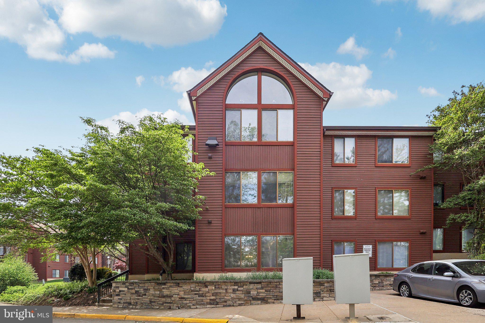 LEE OAKS - Residential