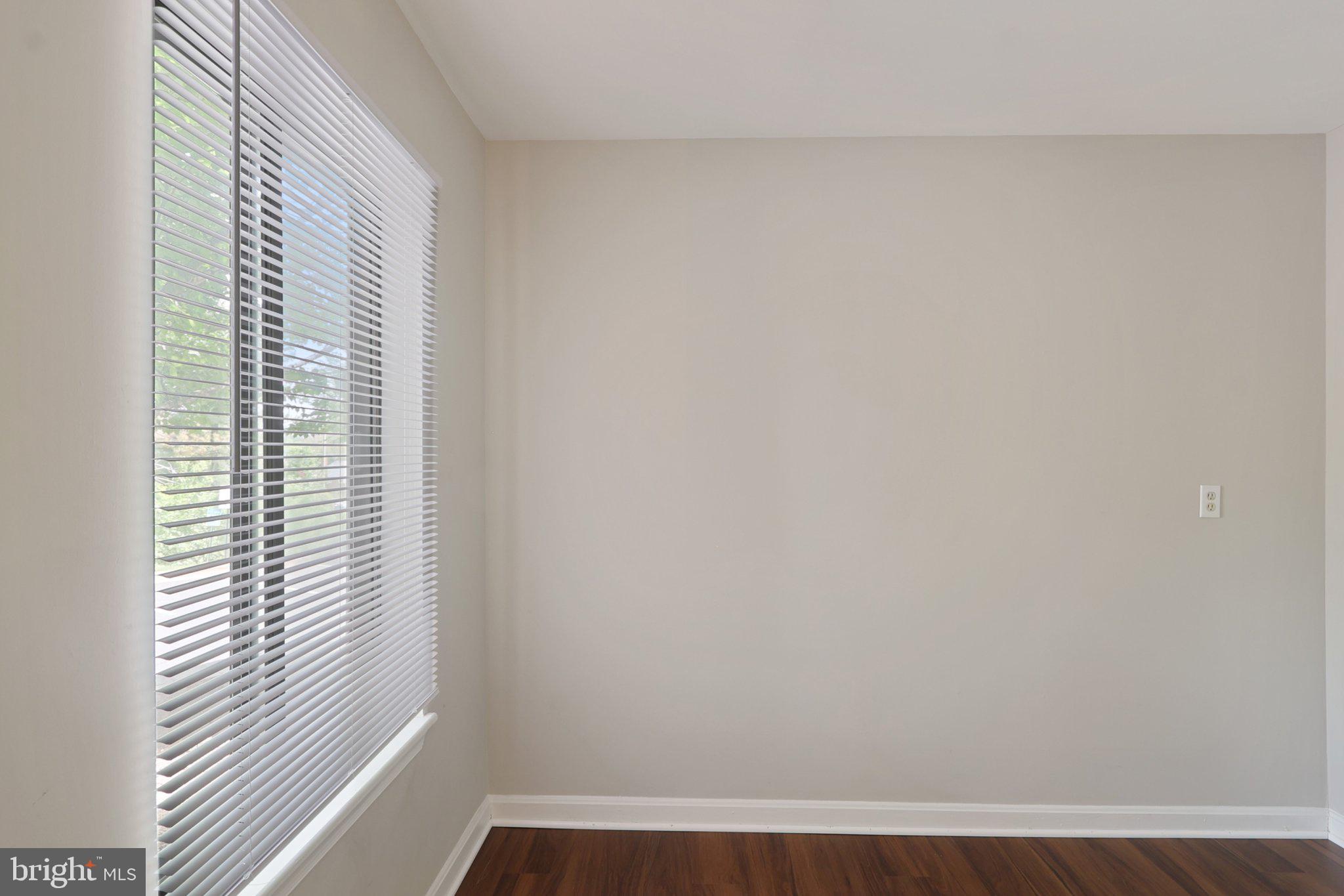 LEE OAKS - Residential