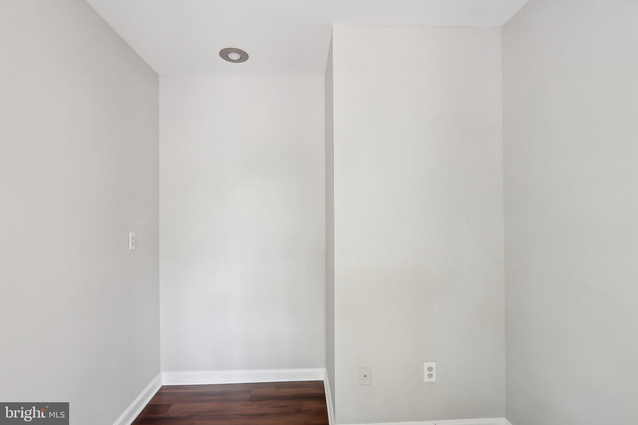 LEE OAKS - Residential