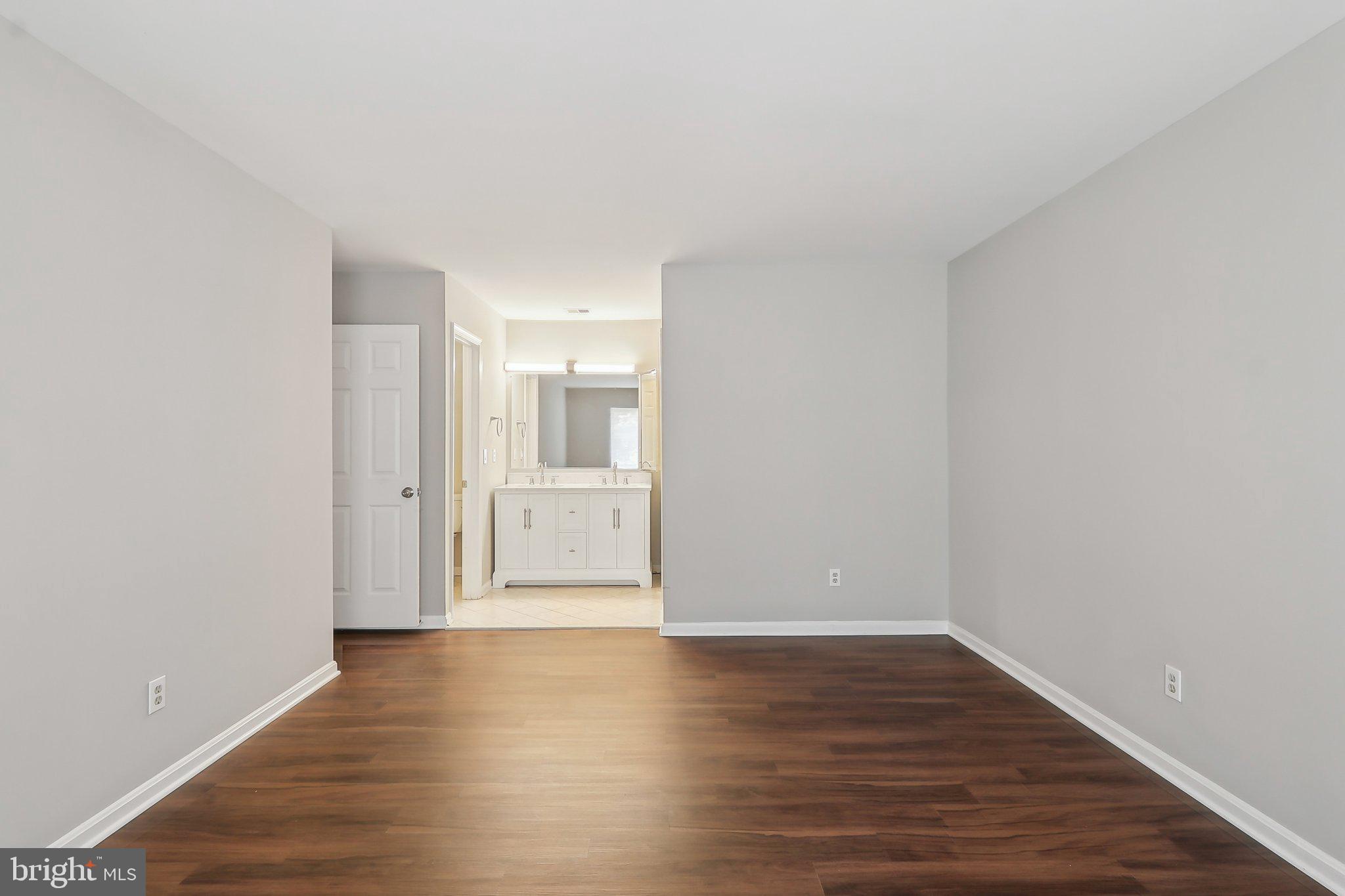 LEE OAKS - Residential