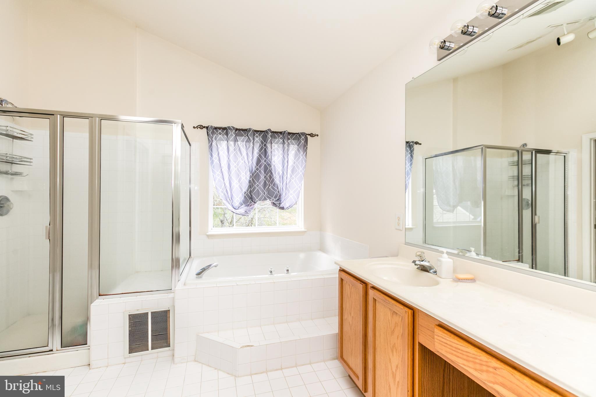 ARAGONA VILLAGE - Residential