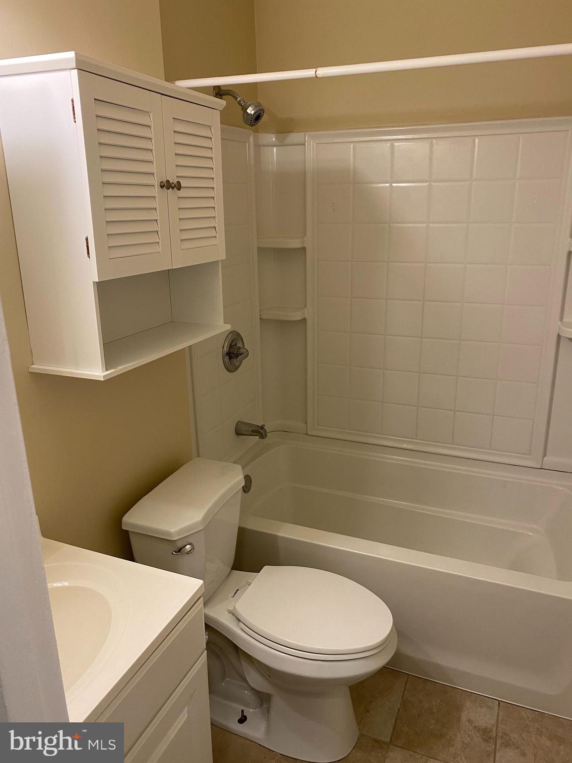 TERRACE TOWNE HOMES OF GUNSTON - Residential Lease