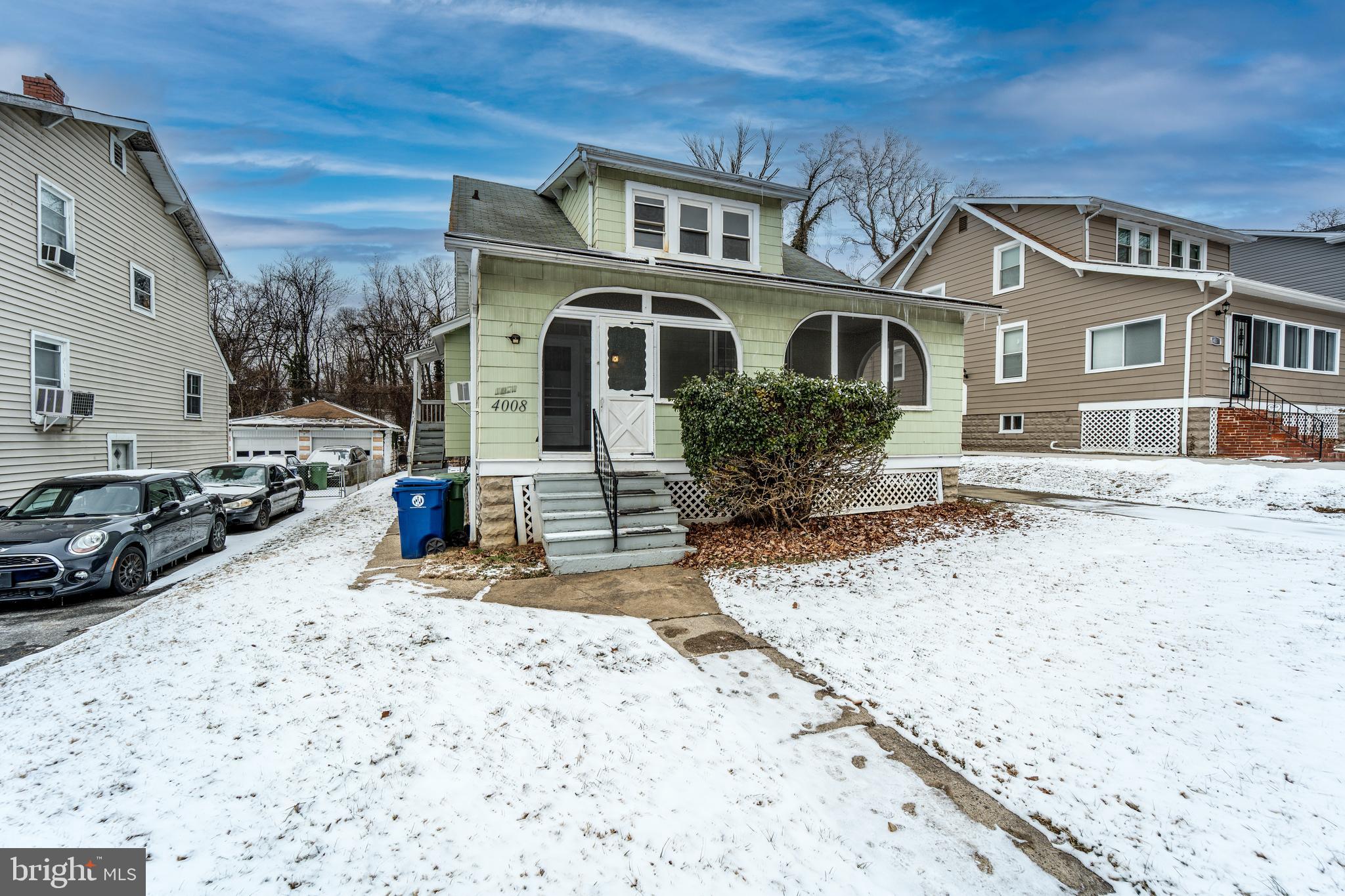 WINDSOR HILLS - Residential