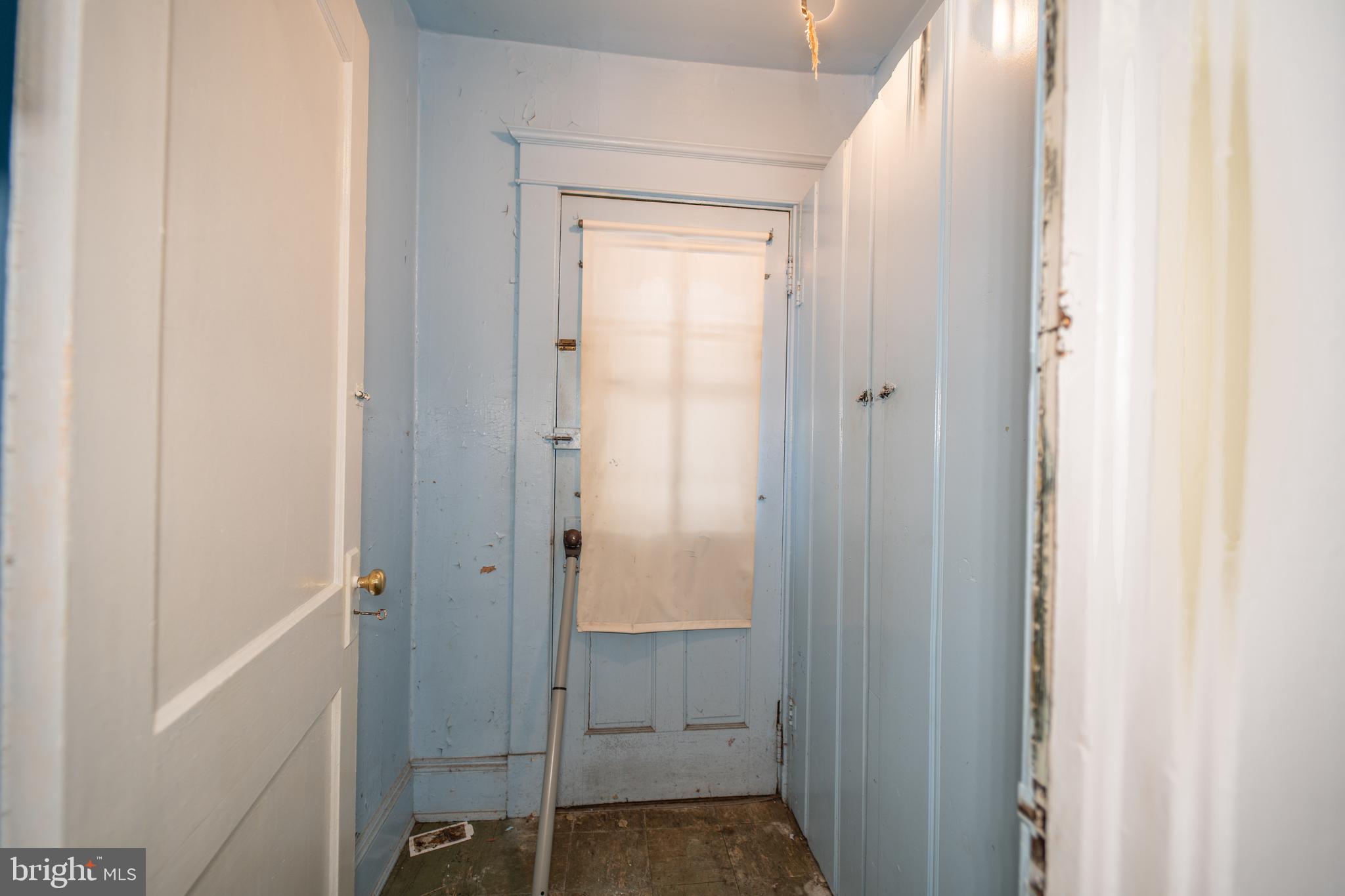 WINDSOR HILLS - Residential