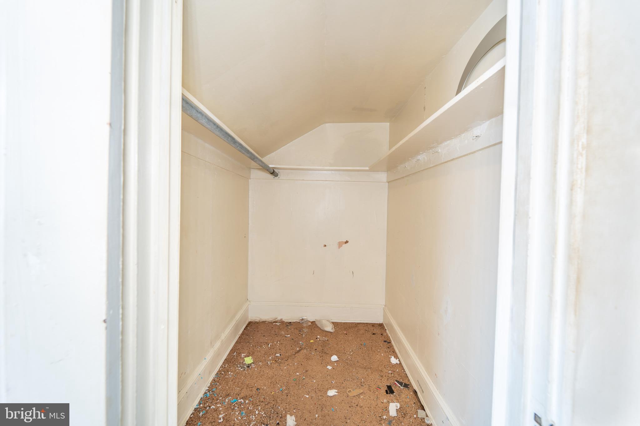 WINDSOR HILLS - Residential