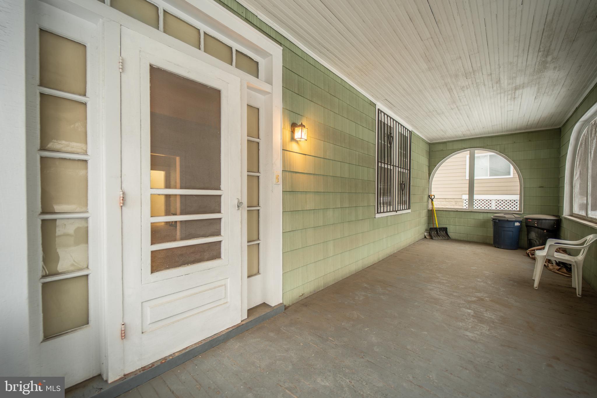 WINDSOR HILLS - Residential