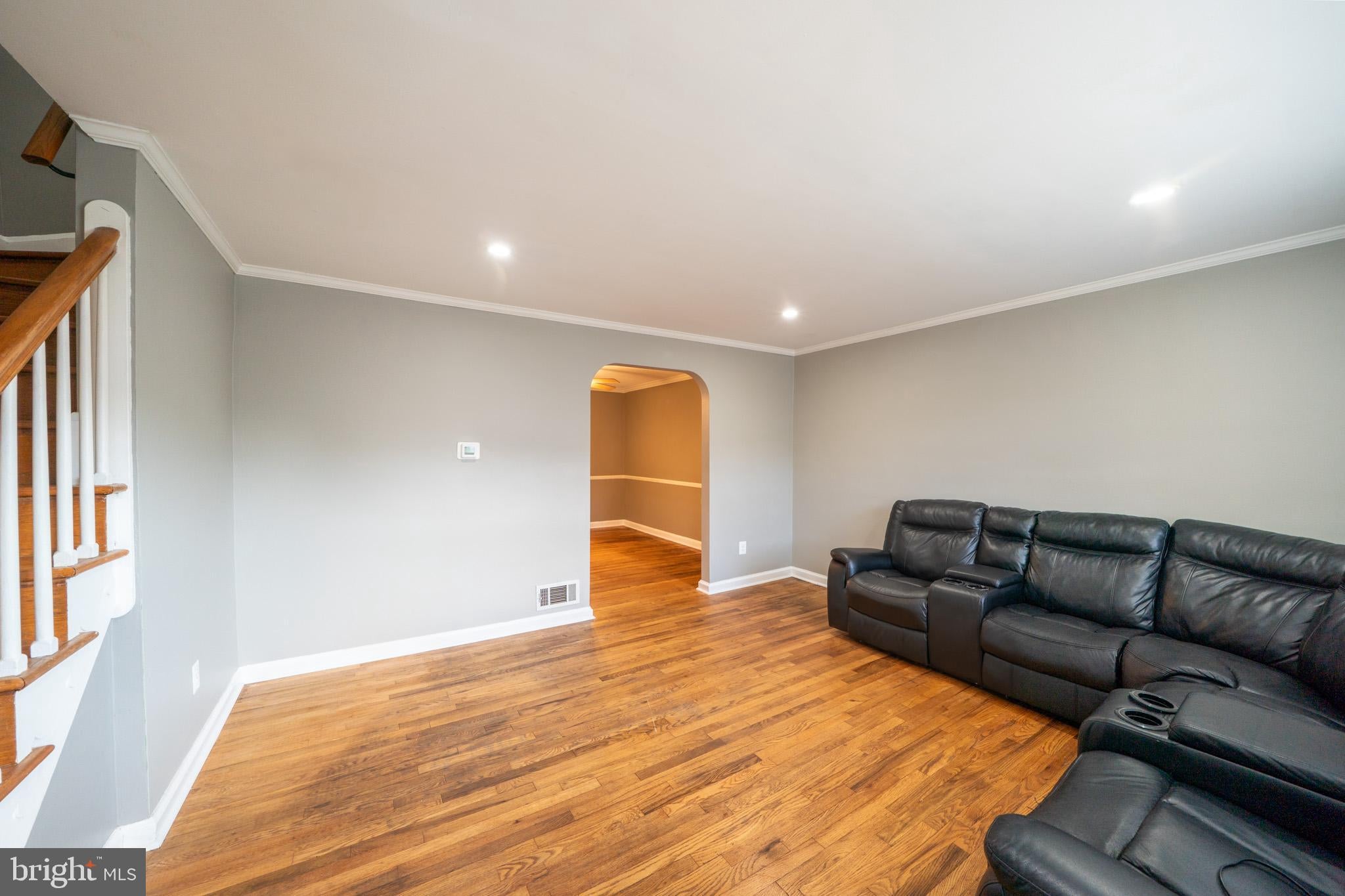 705 EASTSHIRE DRIVE