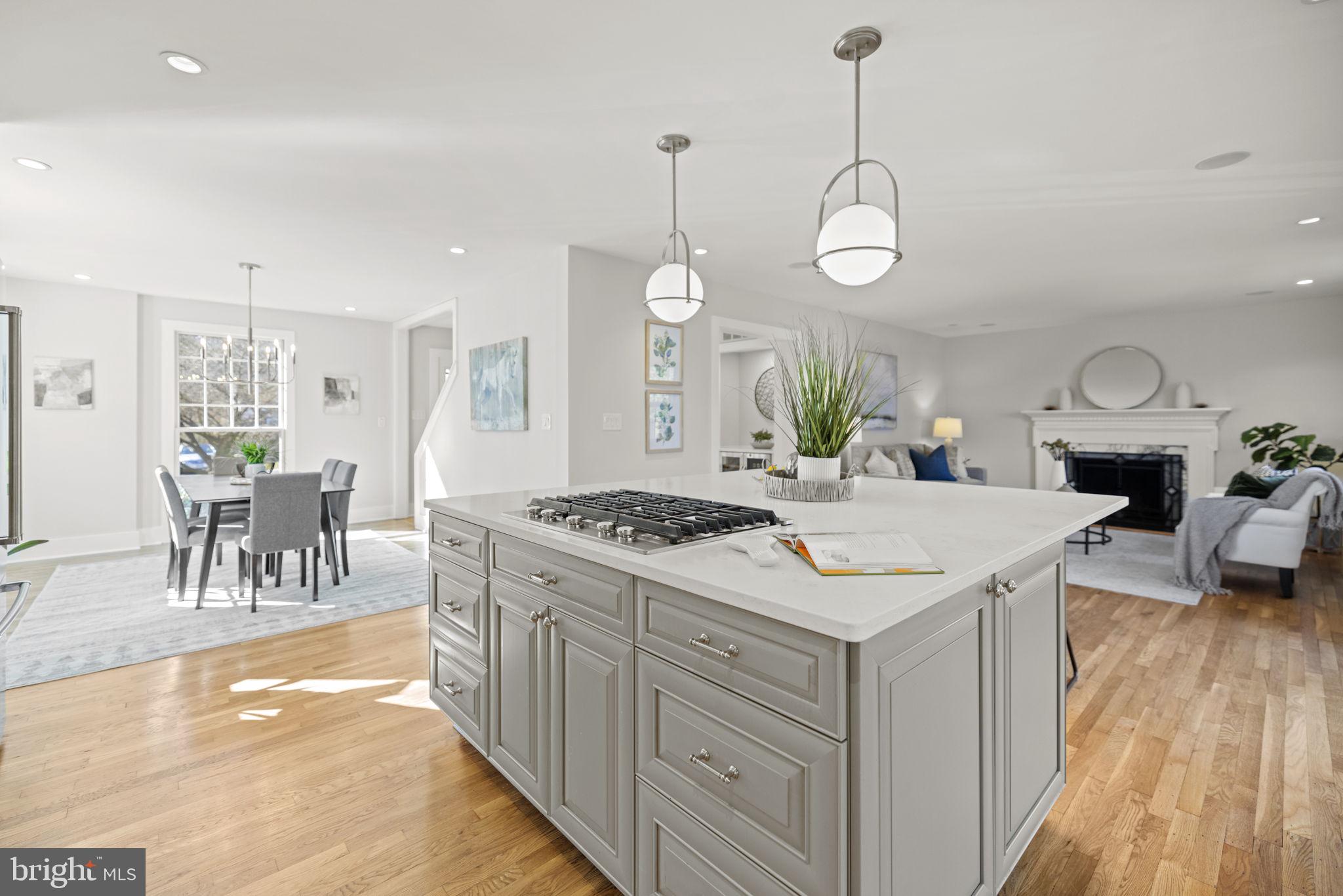 ROCKVILLE ESTATES - Residential