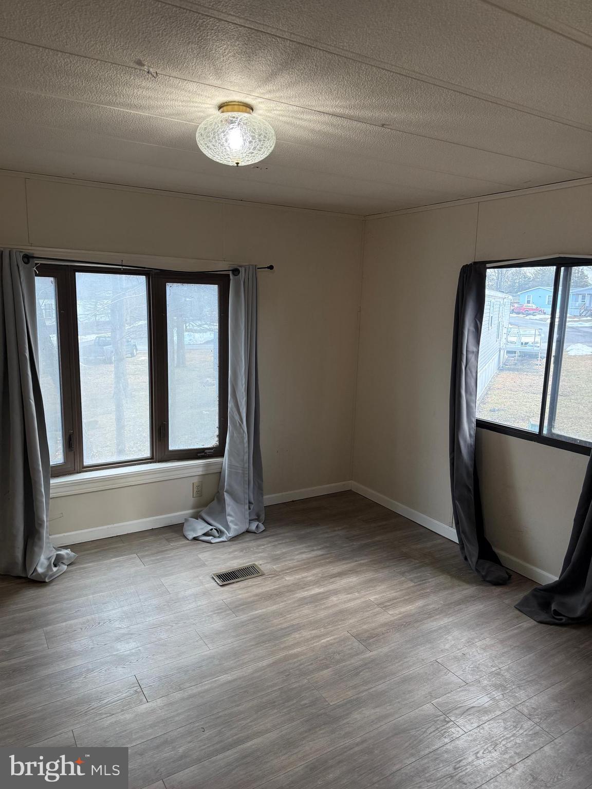 RICHLAND MDWS - Residential