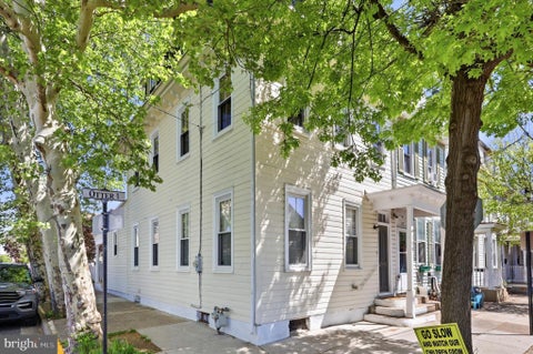 Townhouse For Sale - 159 Otter Street<br/> BRISTOL, PA 19007