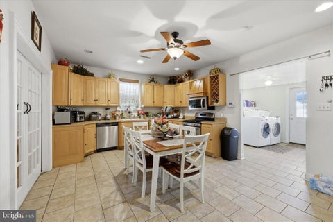 Townhouse For Sale - 159 Otter Street<br/> BRISTOL, PA 19007