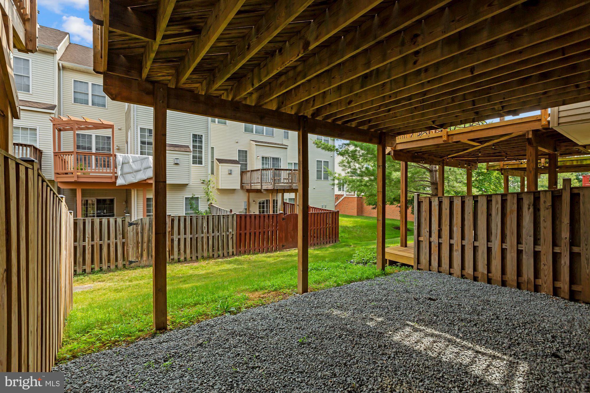 SOUTH RIDING - Residential Lease