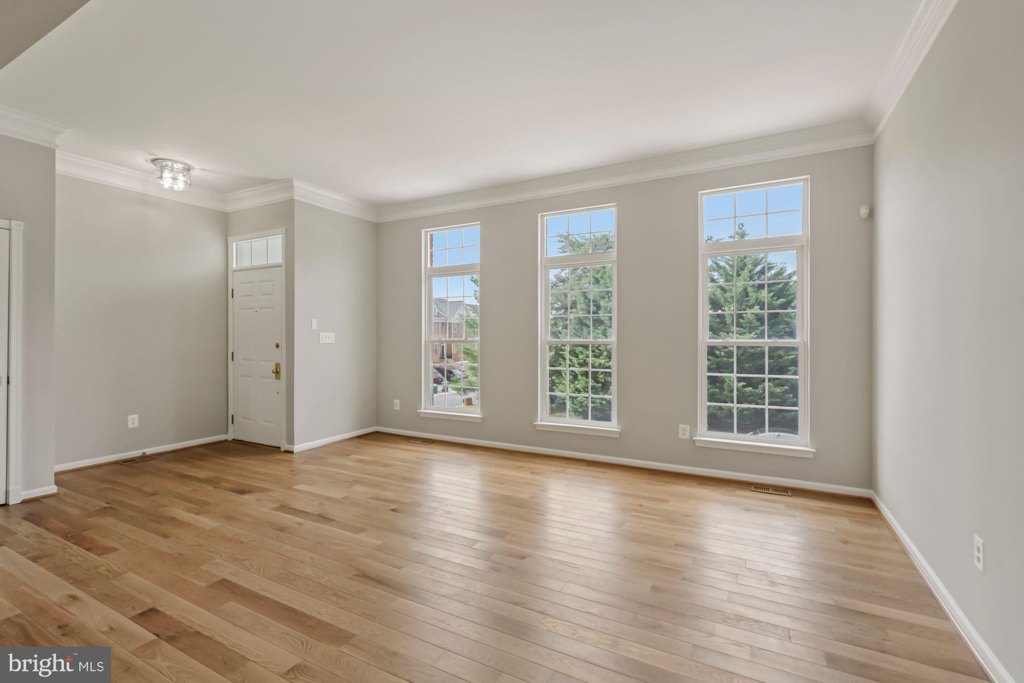 SOUTH RIDING - Residential Lease