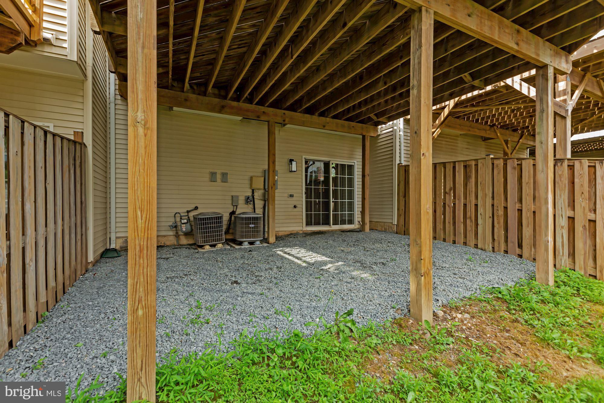 SOUTH RIDING - Residential Lease