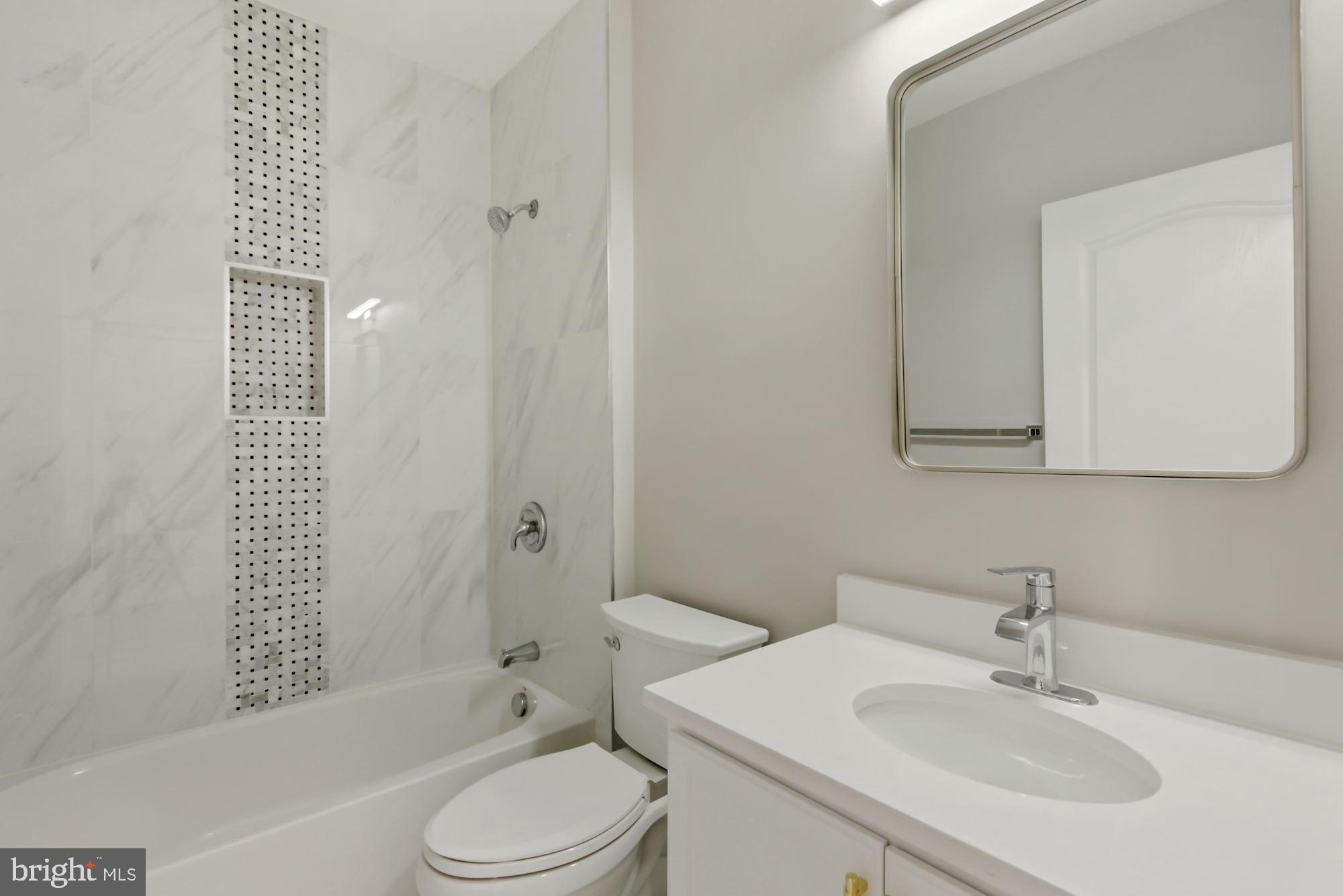 SOUTH RIDING - Residential Lease