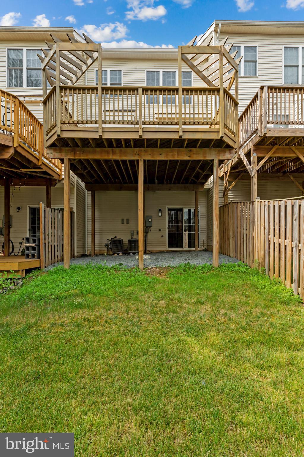 SOUTH RIDING - Residential Lease