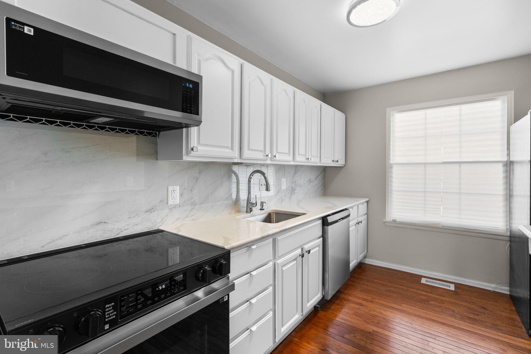 MARINE OAKS VILLAGE - Residential