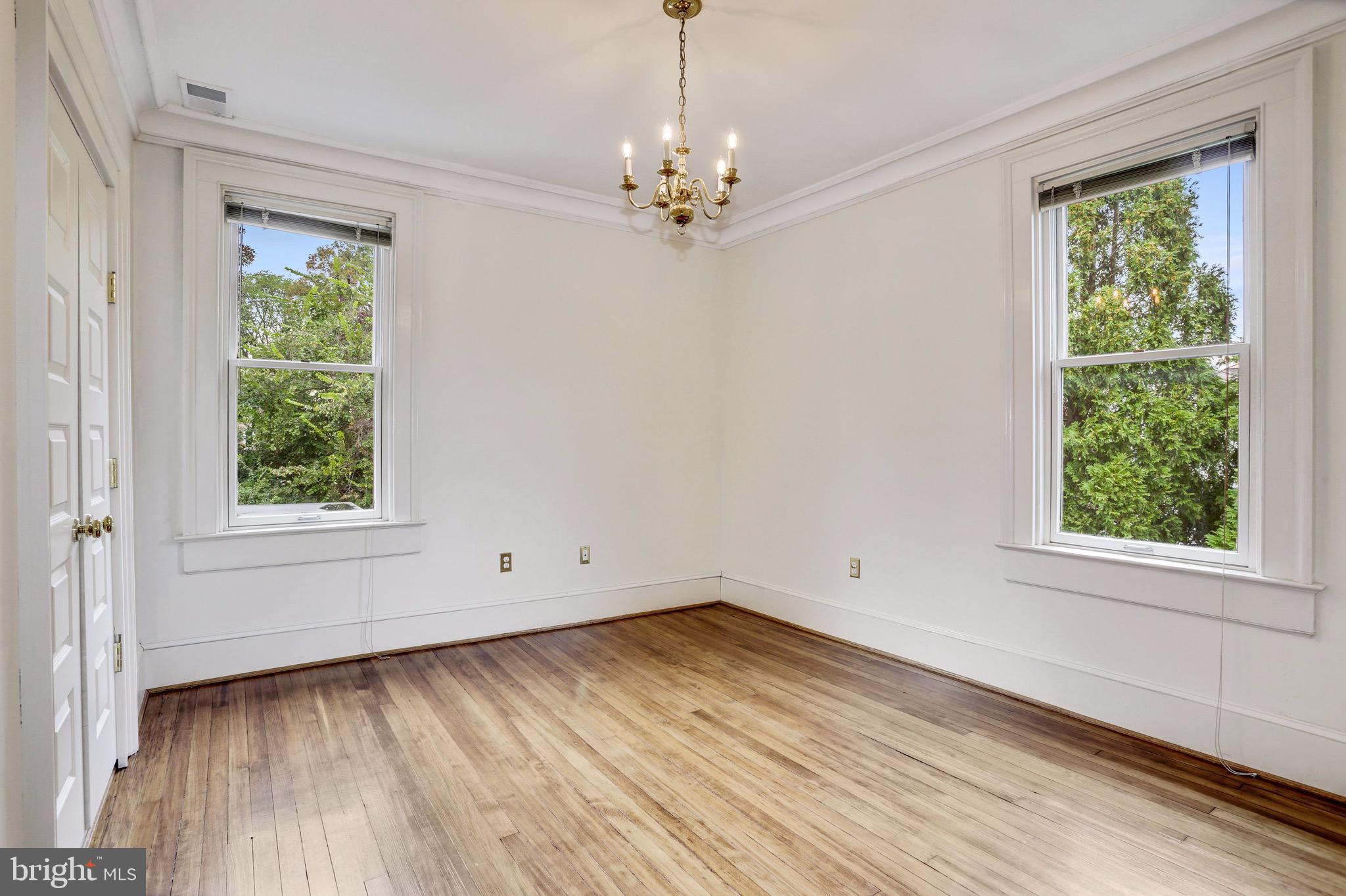 AMERICAN UNIVERSITY PARK - Residential