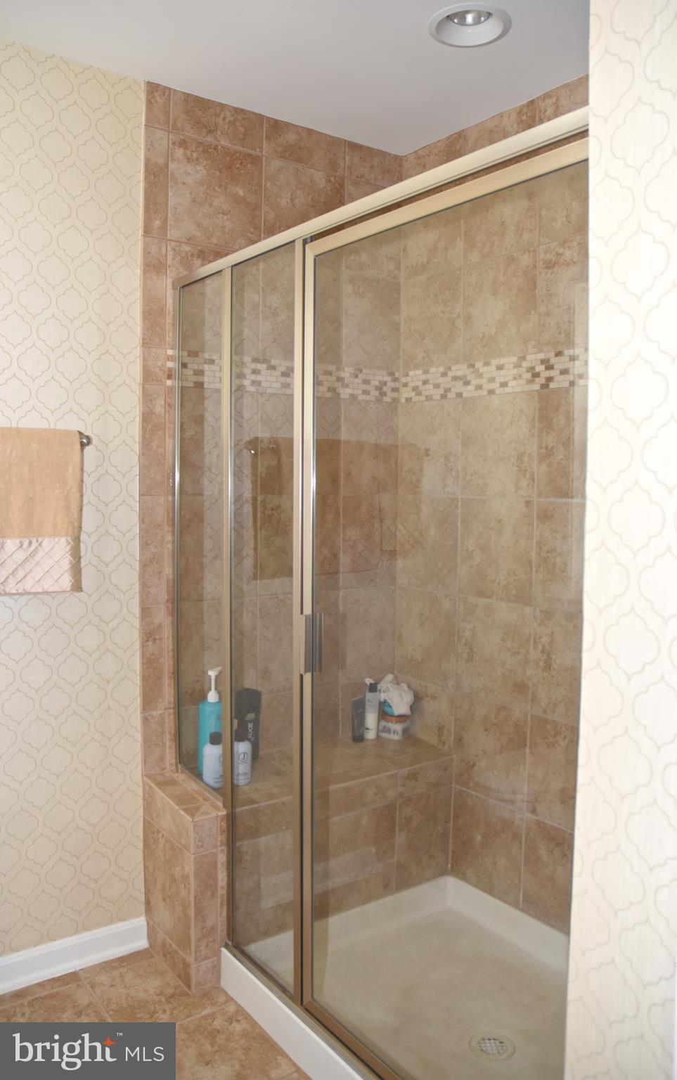 PROVIDENCE GLEN - Residential Lease