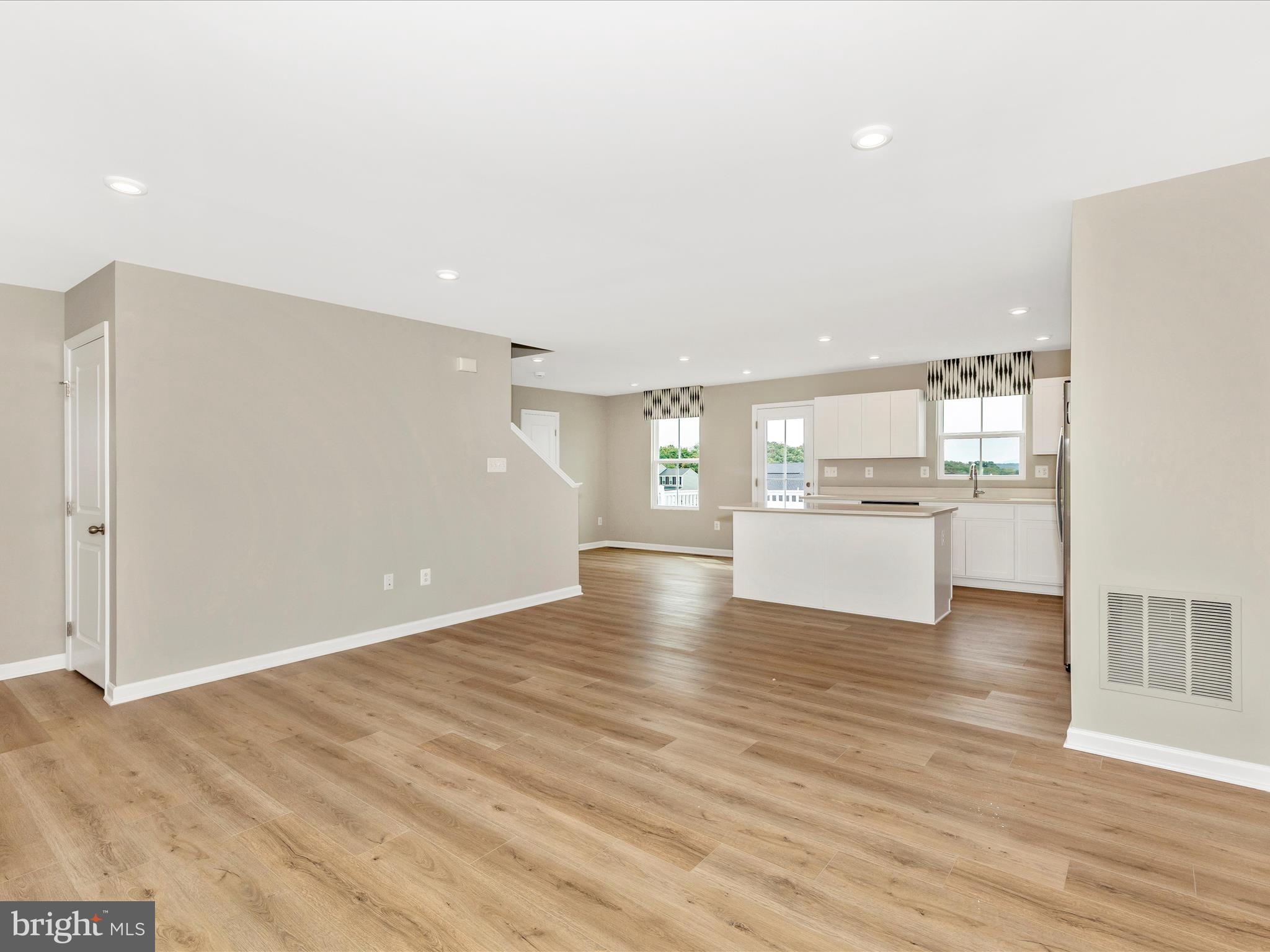 LAURICH GEMS SOUTH - Residential