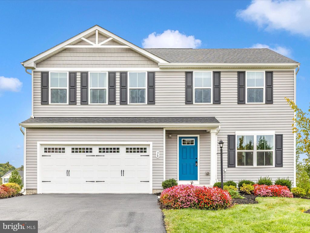 Photo of 38 Diopside Drive, CHAMBERSBURG, PA 17202 (MLS # PAFL2029348)