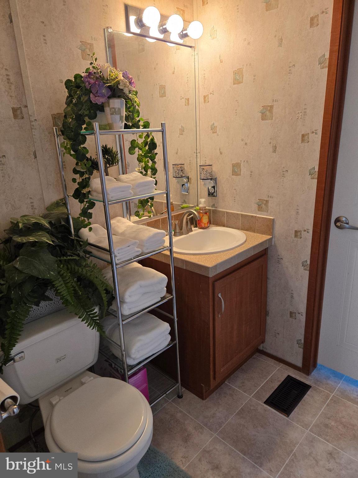 G&G COMMUNITIES - Residential