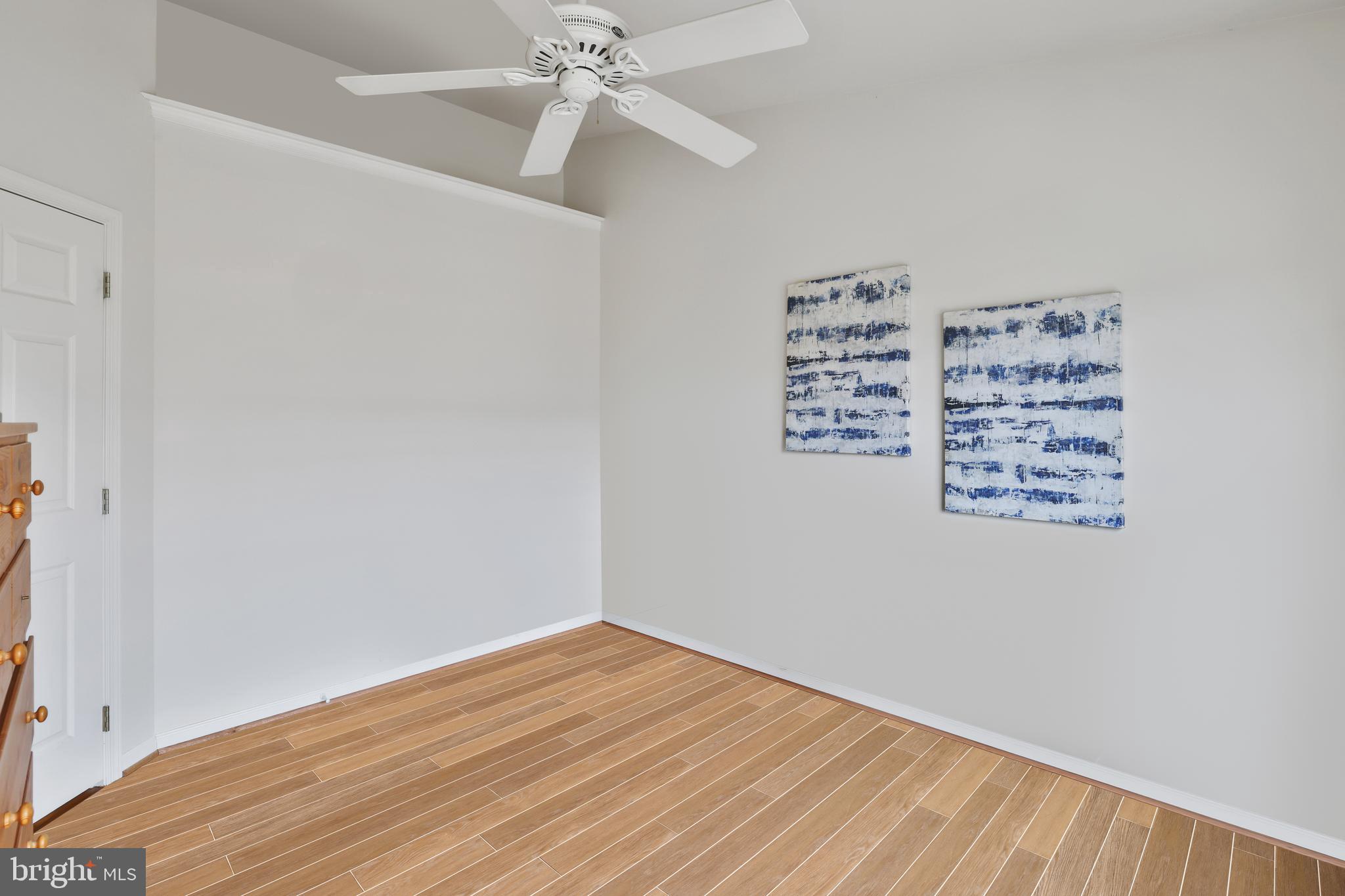 LOUDOUN VALLEY ESTATES - Residential