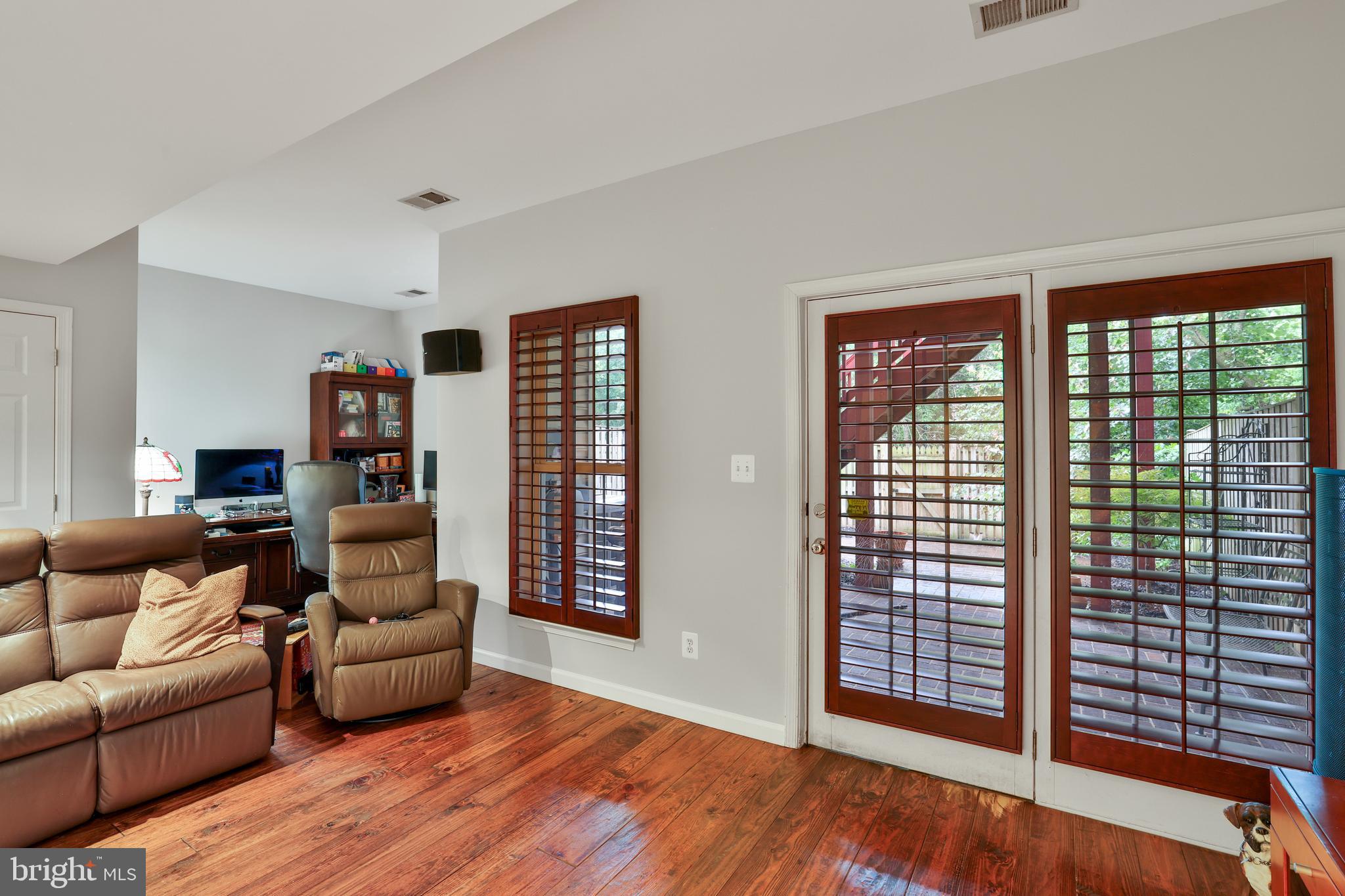 LOUDOUN VALLEY ESTATES - Residential