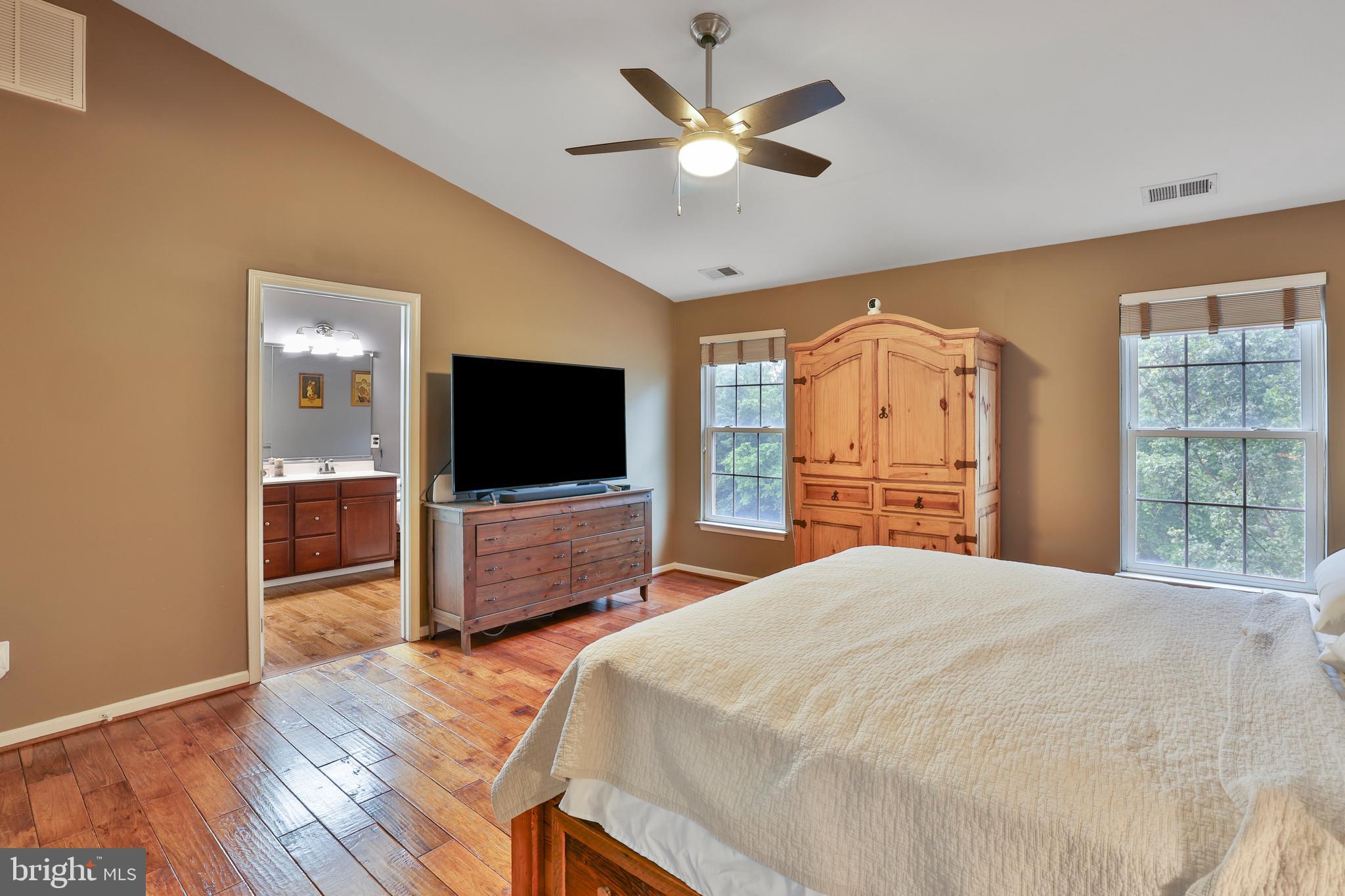 LOUDOUN VALLEY ESTATES - Residential