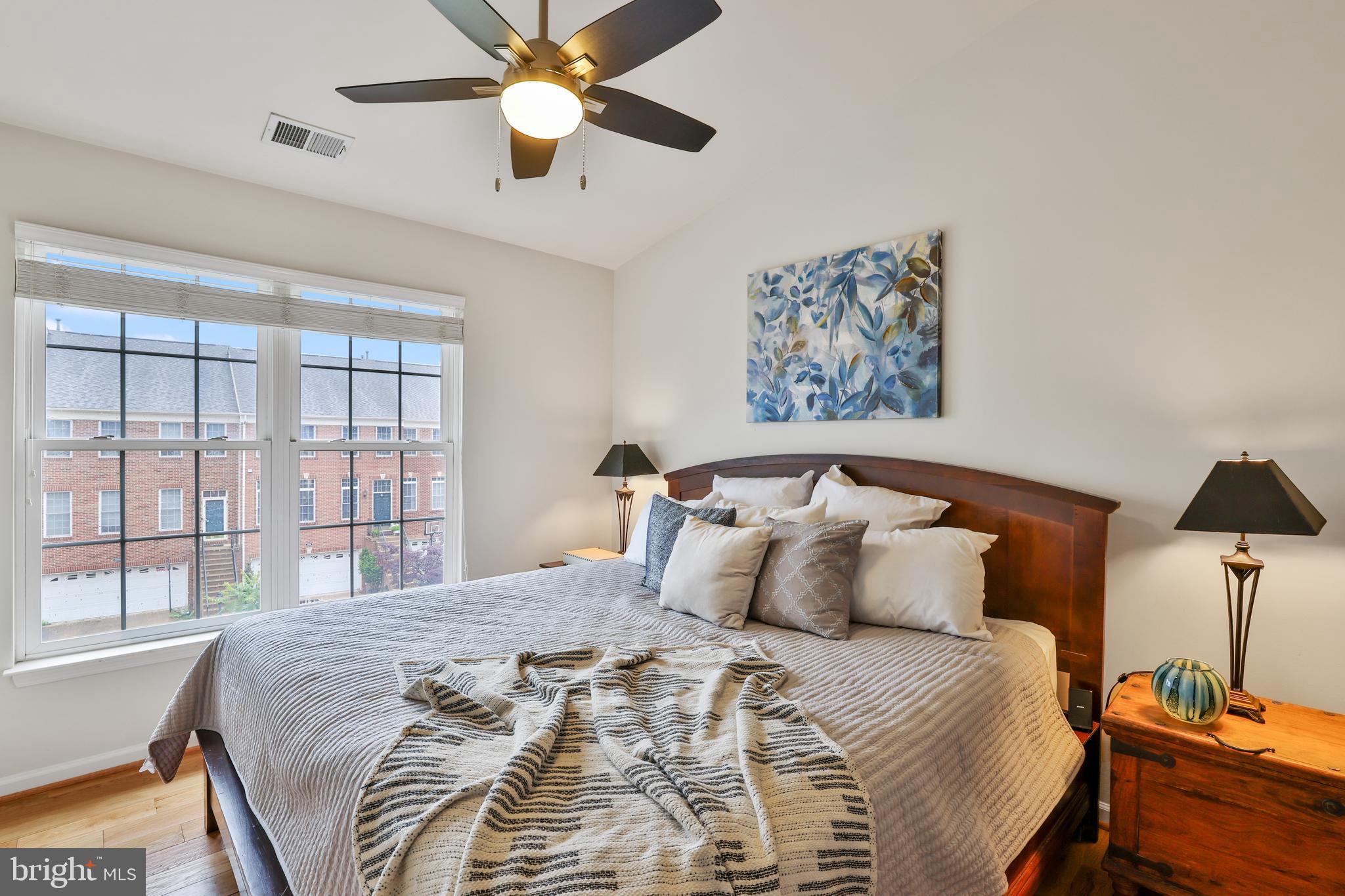 LOUDOUN VALLEY ESTATES - Residential