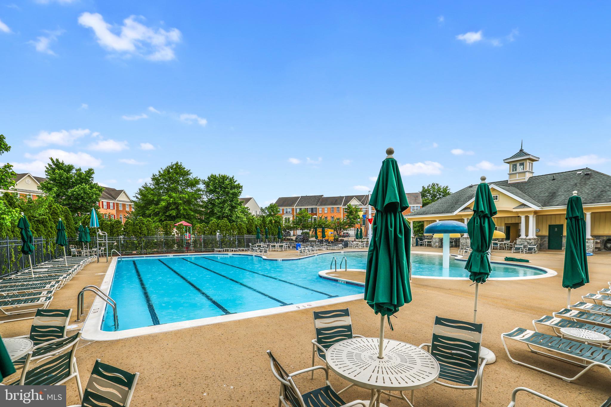 LOUDOUN VALLEY ESTATES - Residential