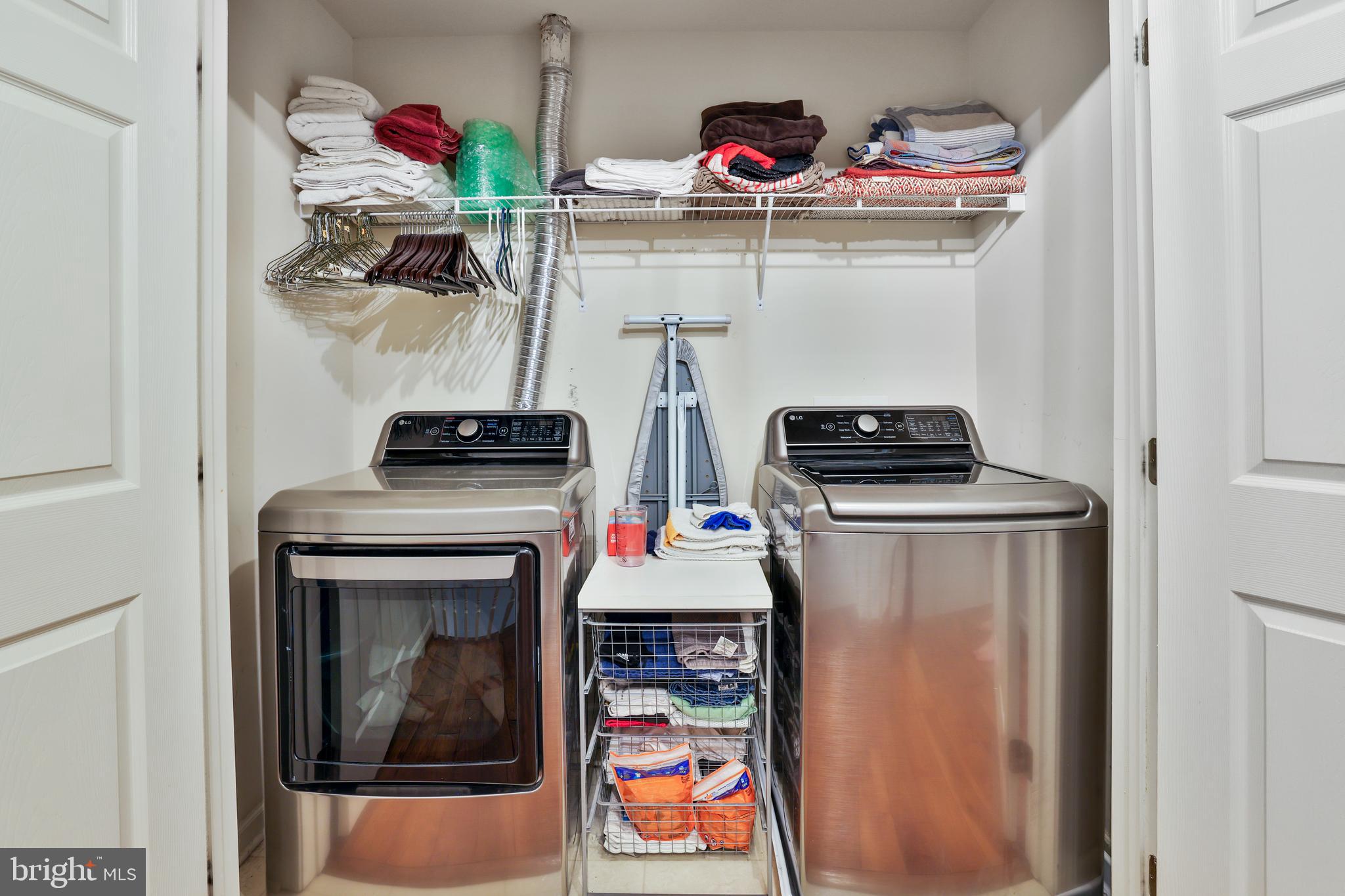 LOUDOUN VALLEY ESTATES - Residential