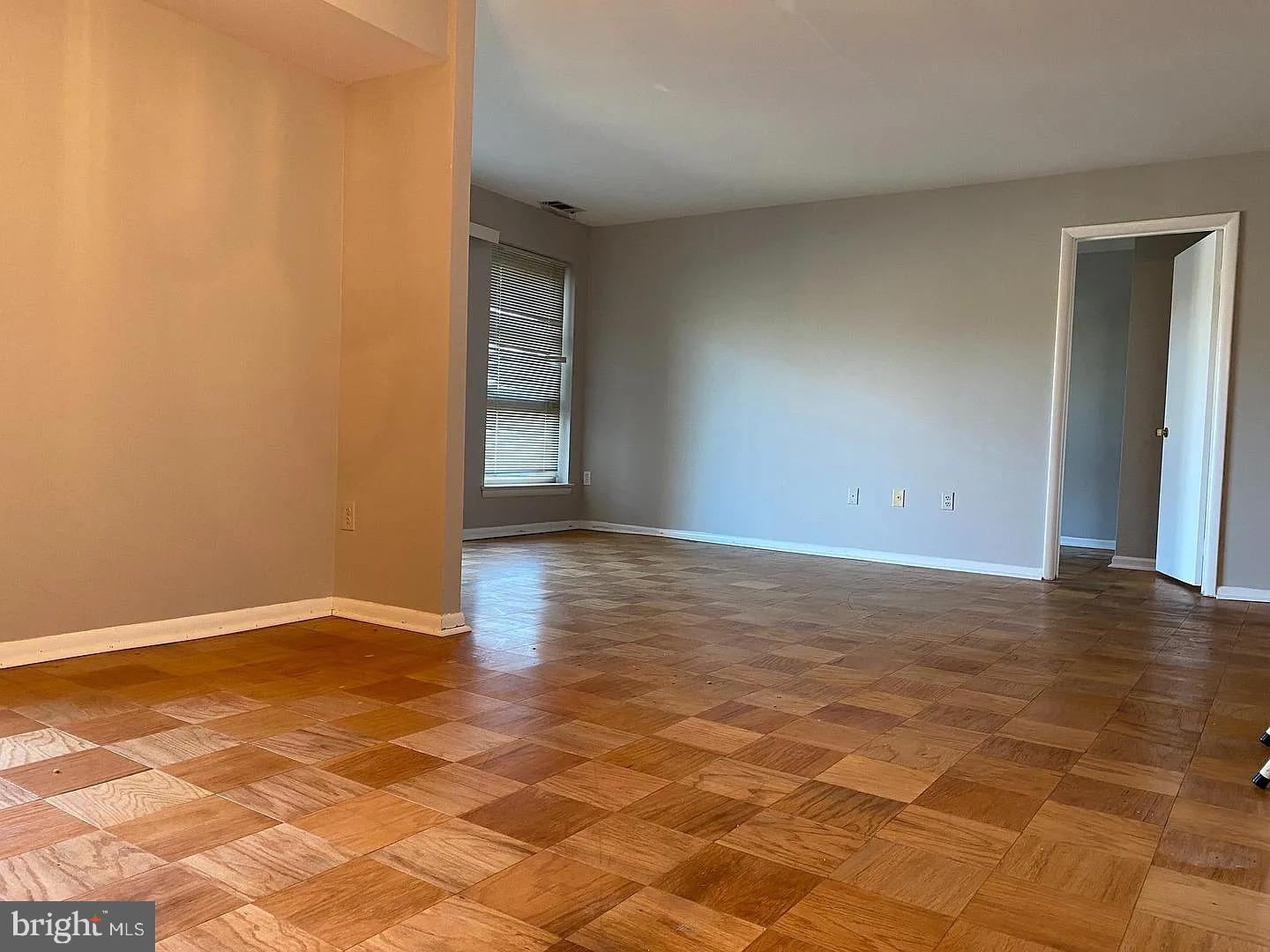 GLENWAYE GARDENS - Residential