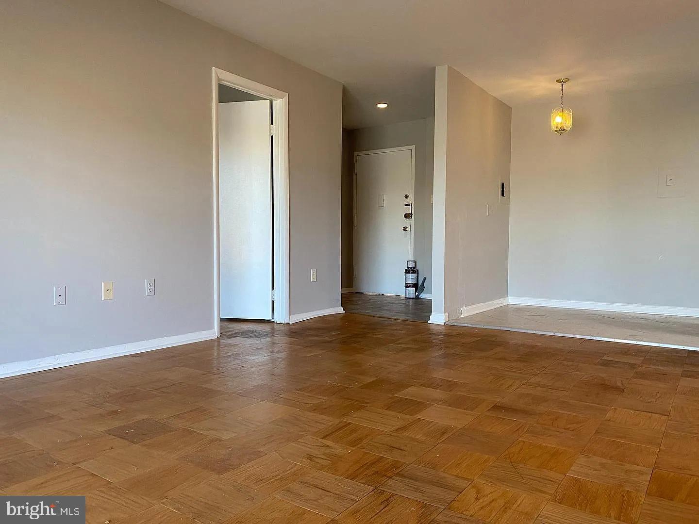 GLENWAYE GARDENS - Residential