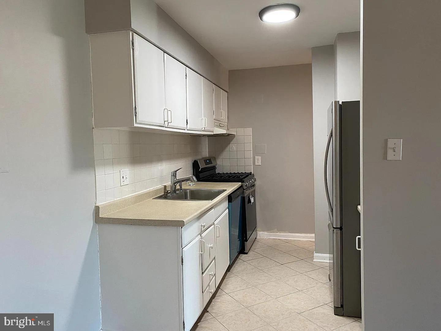 GLENWAYE GARDENS - Residential