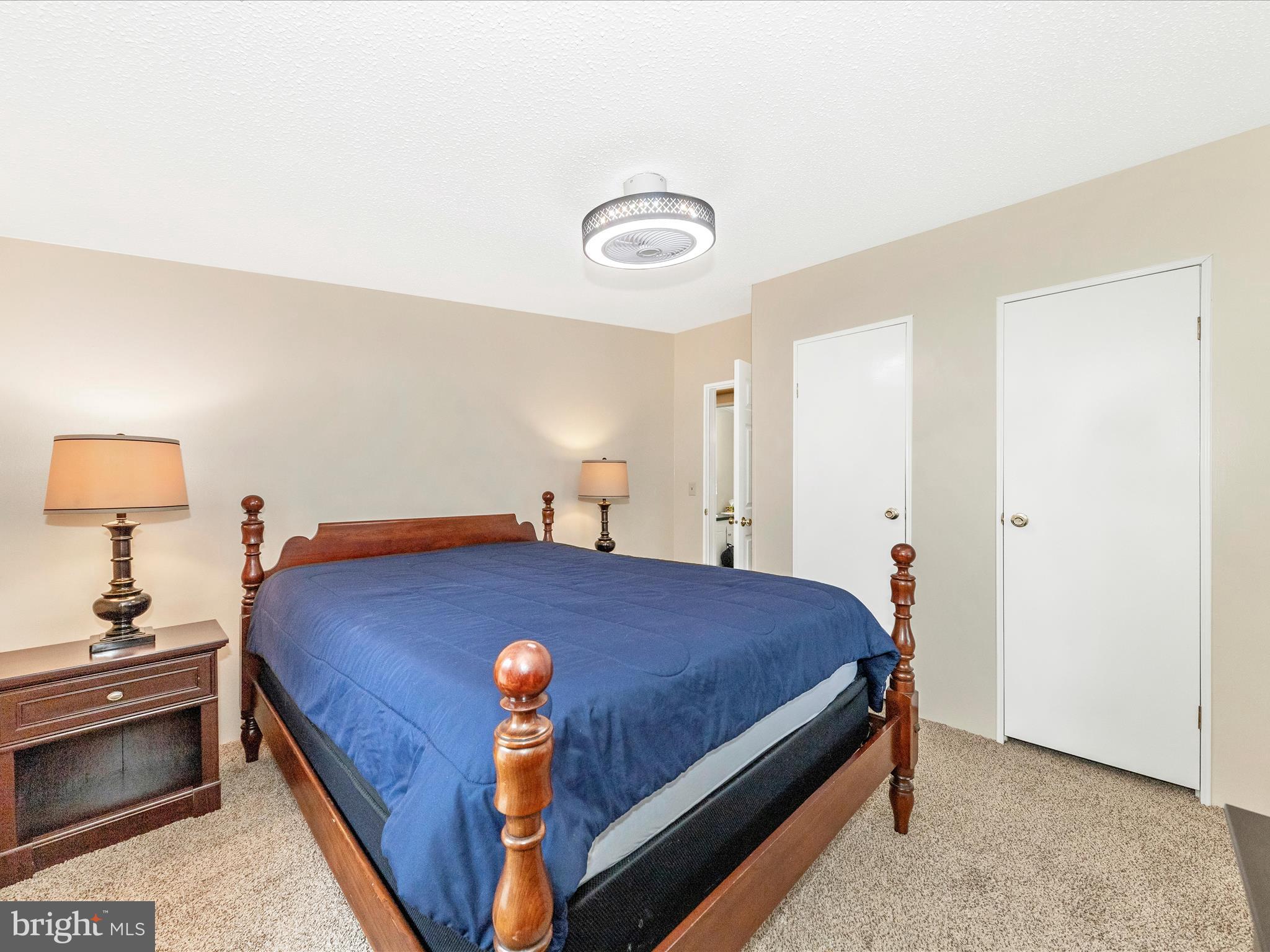 HIGHLAND MANOR - Residential