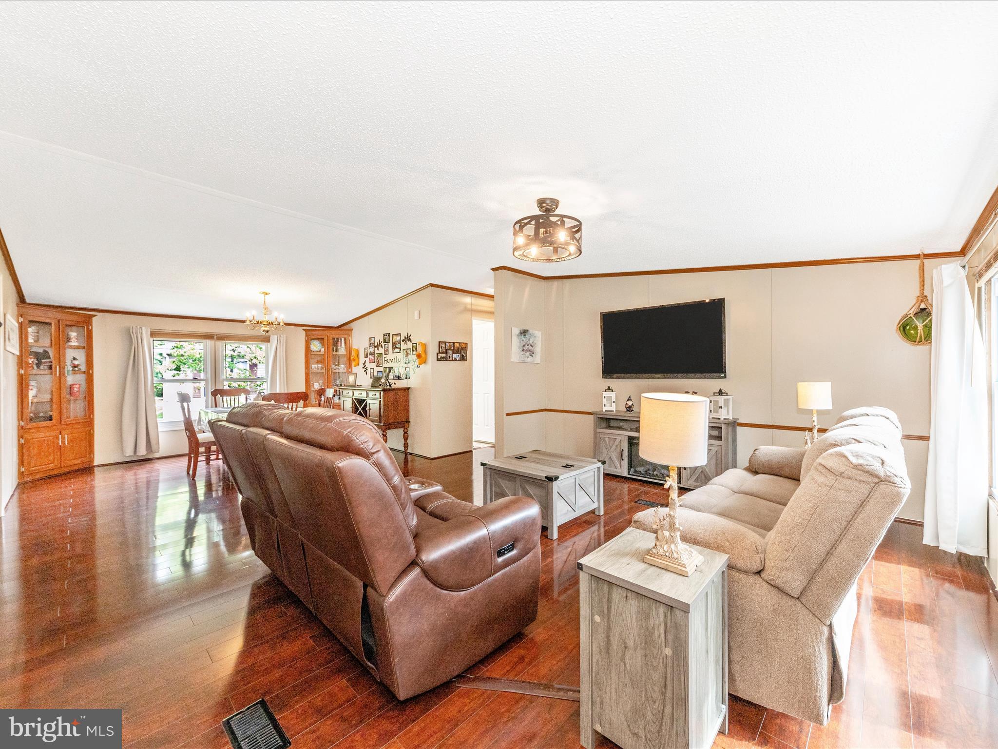 HIGHLAND MANOR - Residential