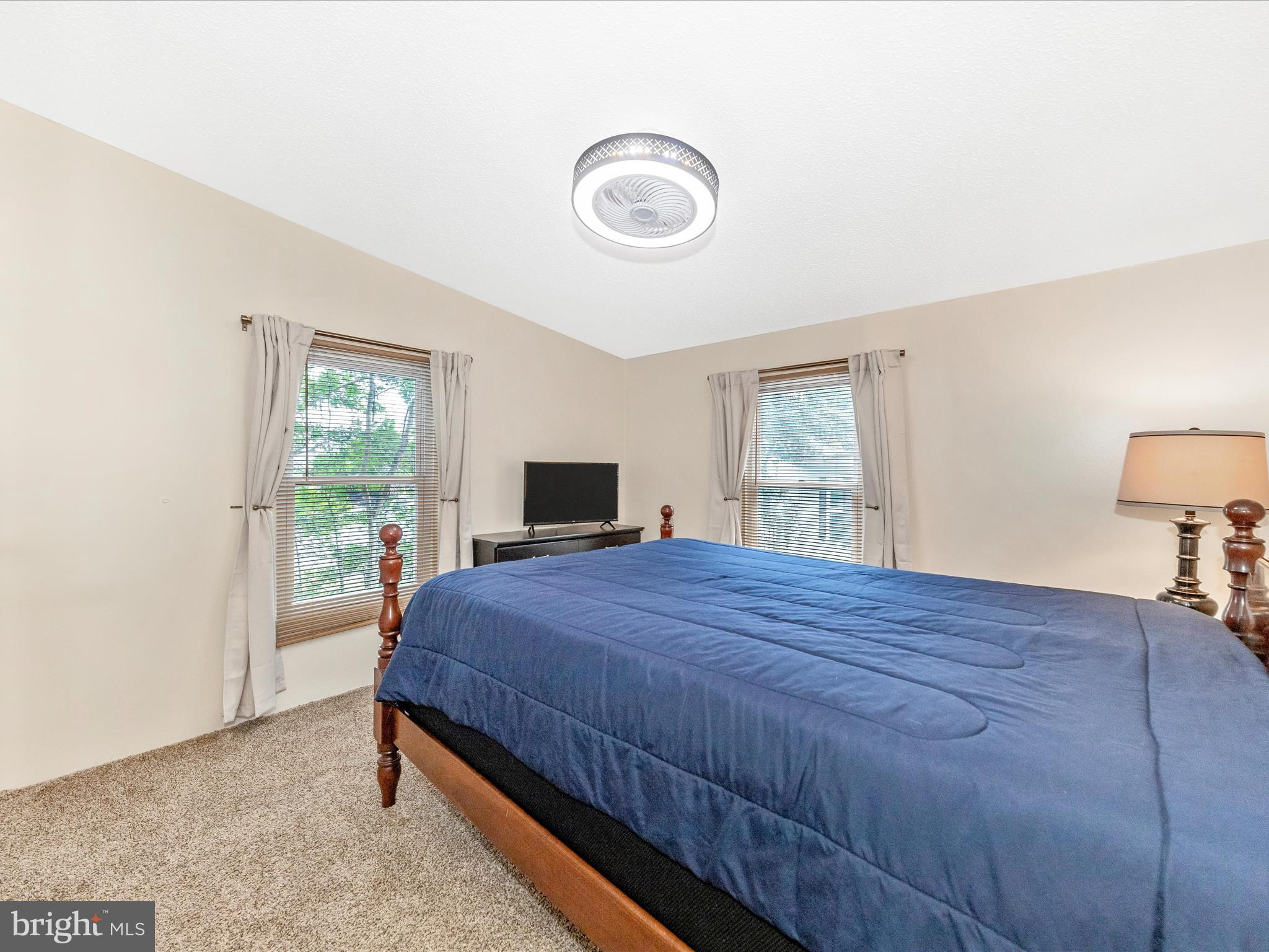 HIGHLAND MANOR - Residential