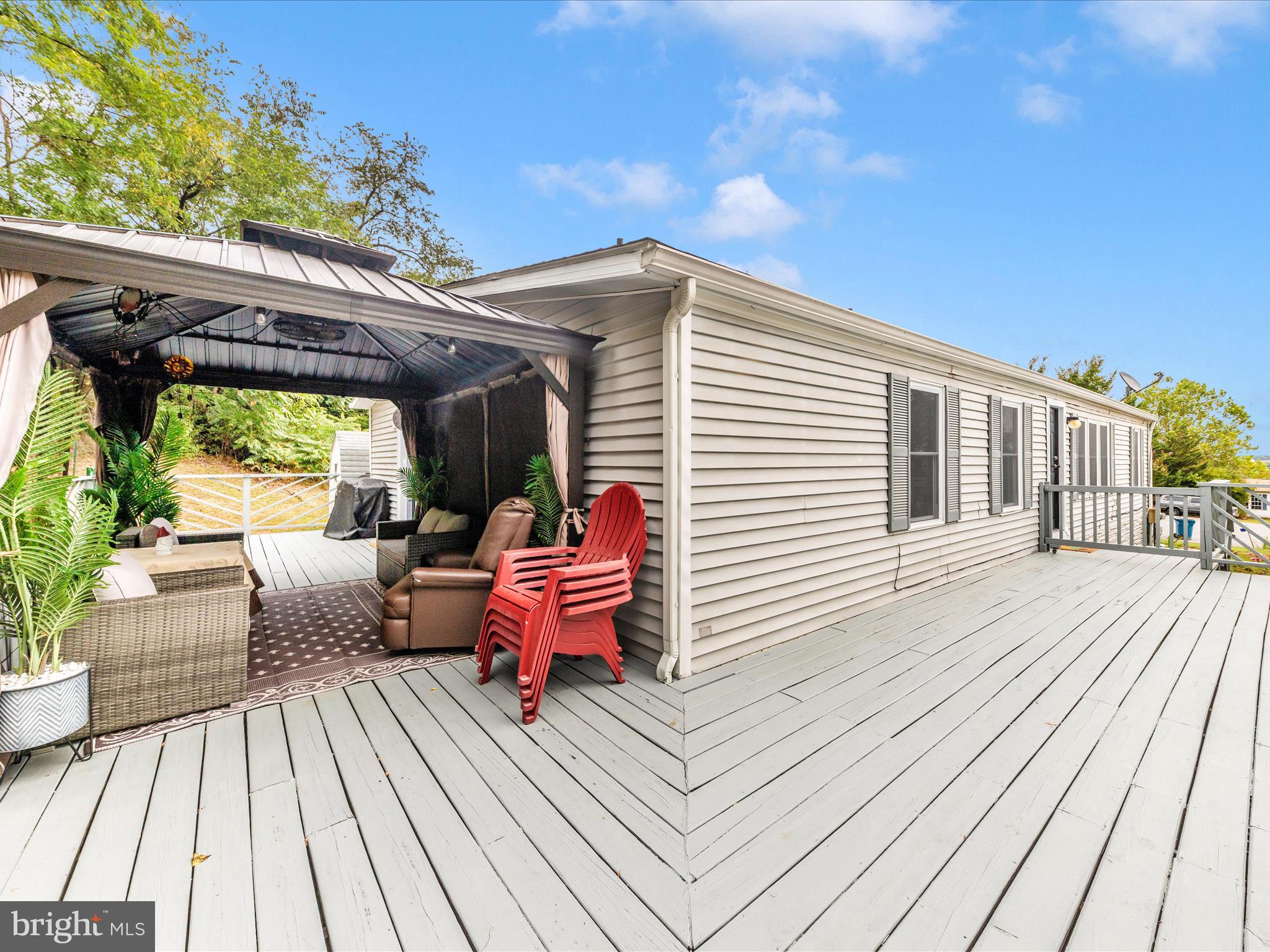 HIGHLAND MANOR - Residential