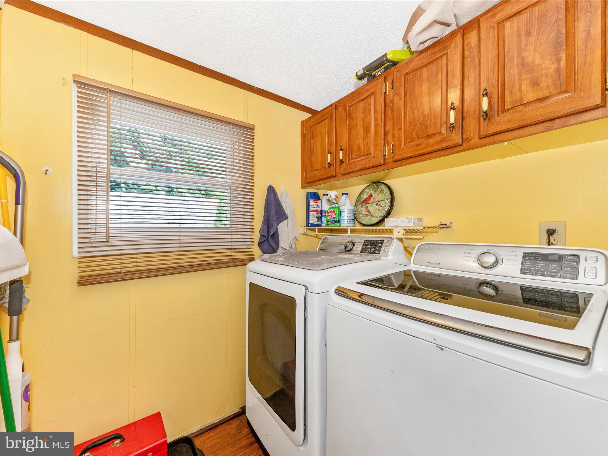 HIGHLAND MANOR - Residential