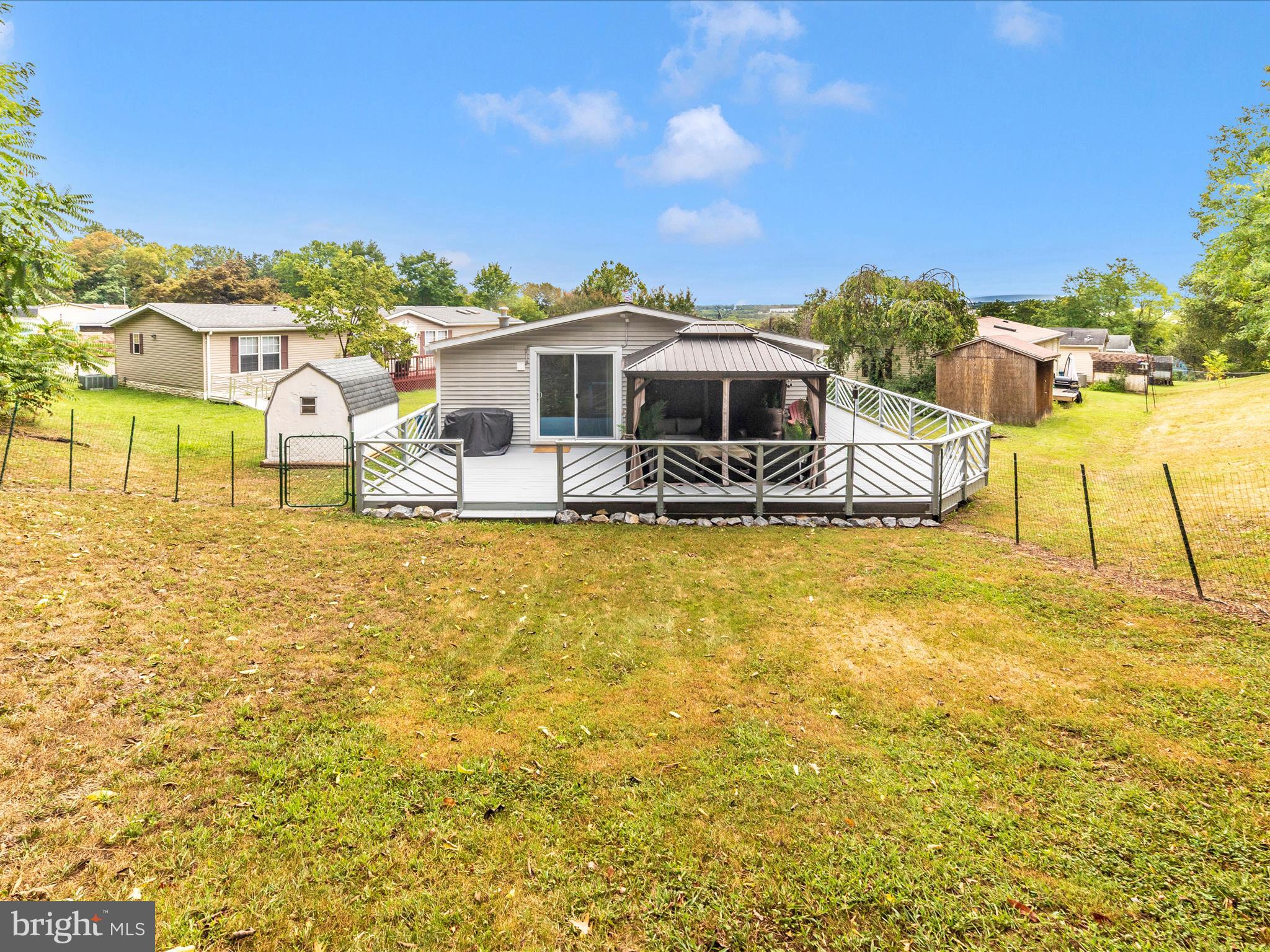 HIGHLAND MANOR - Residential