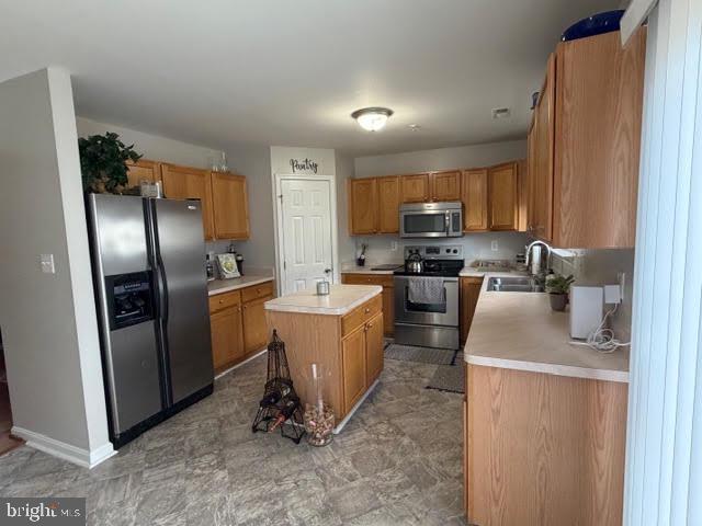 TOWNES AT TINKER'S CREEK - Residential