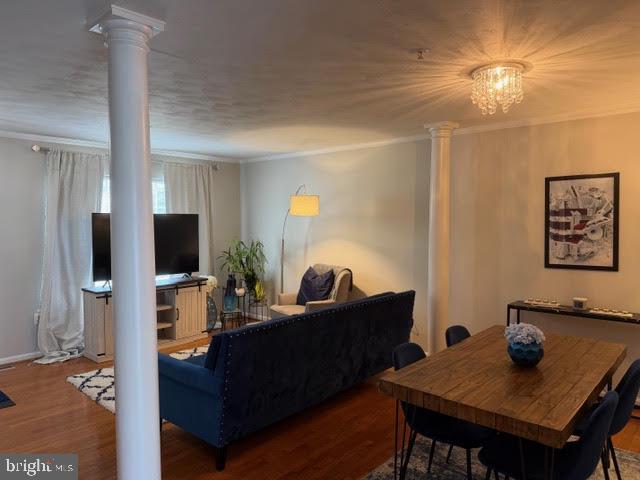 TOWNES AT TINKER'S CREEK - Residential