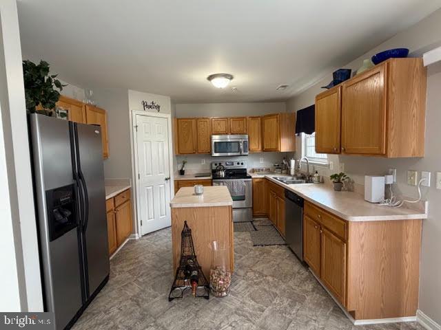 TOWNES AT TINKER'S CREEK - Residential