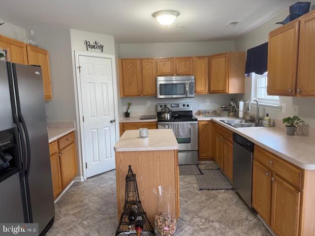 TOWNES AT TINKER'S CREEK - Residential